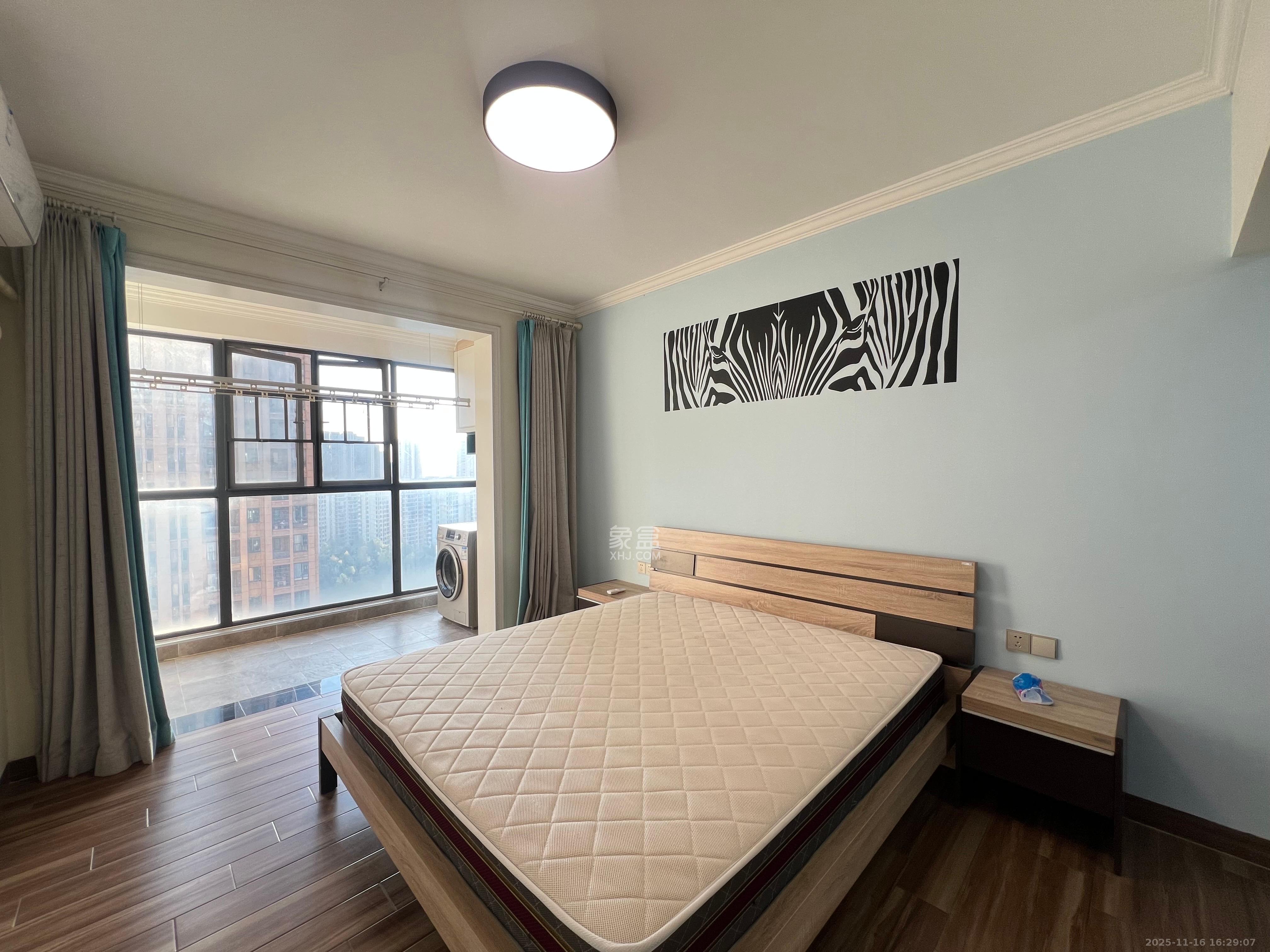 荣盛花语馨苑  2室2厅1卫    2500.0元/月室内图