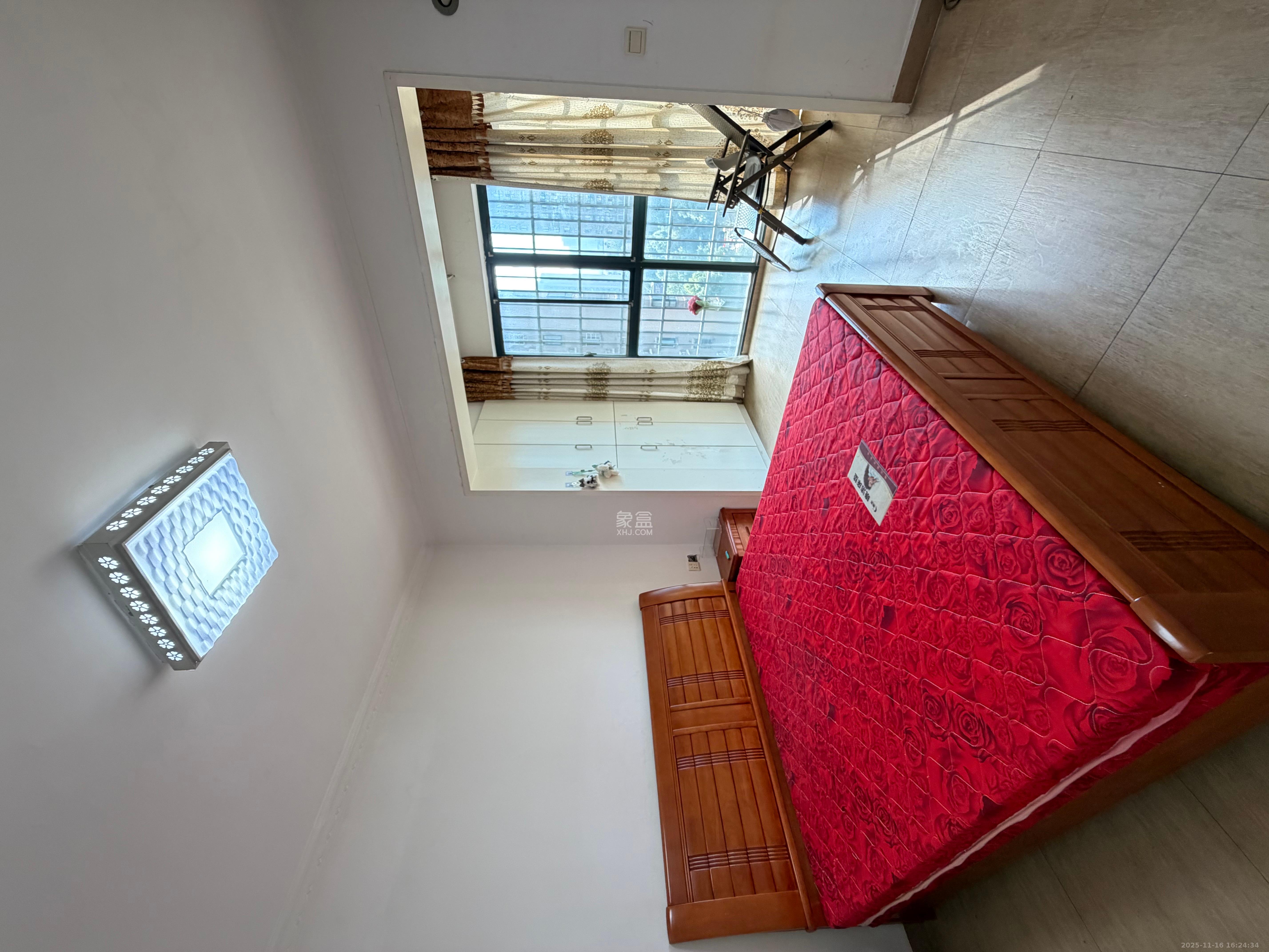 鑫科明珠  3室2厅2卫    2300.0元/月室内图