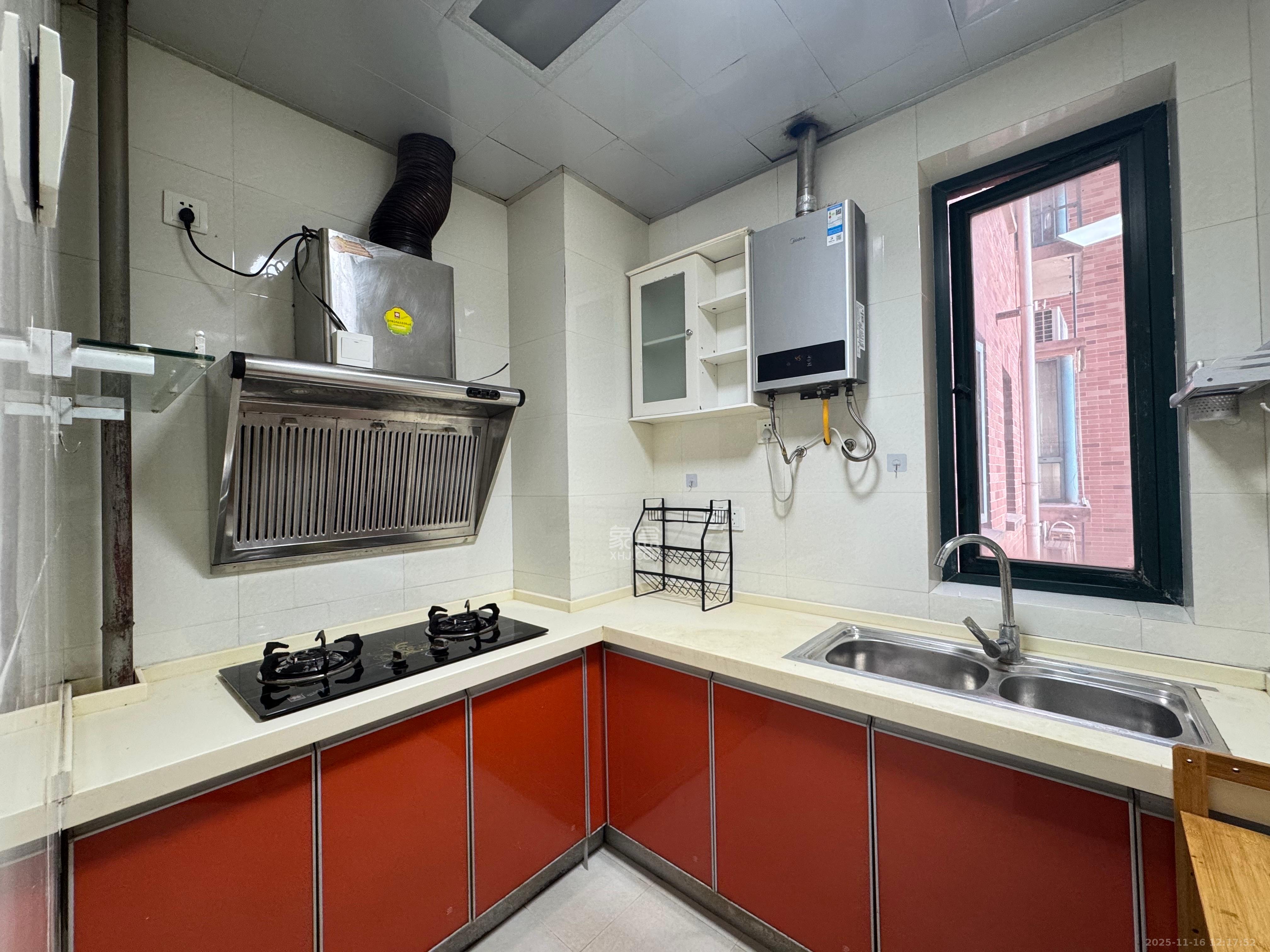 东玺门  2室1厅1卫    2300.0元/月室内图