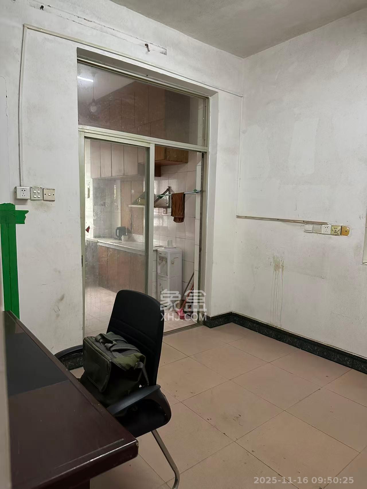 湘农桥社区  3室2厅1卫    1500.0元/月