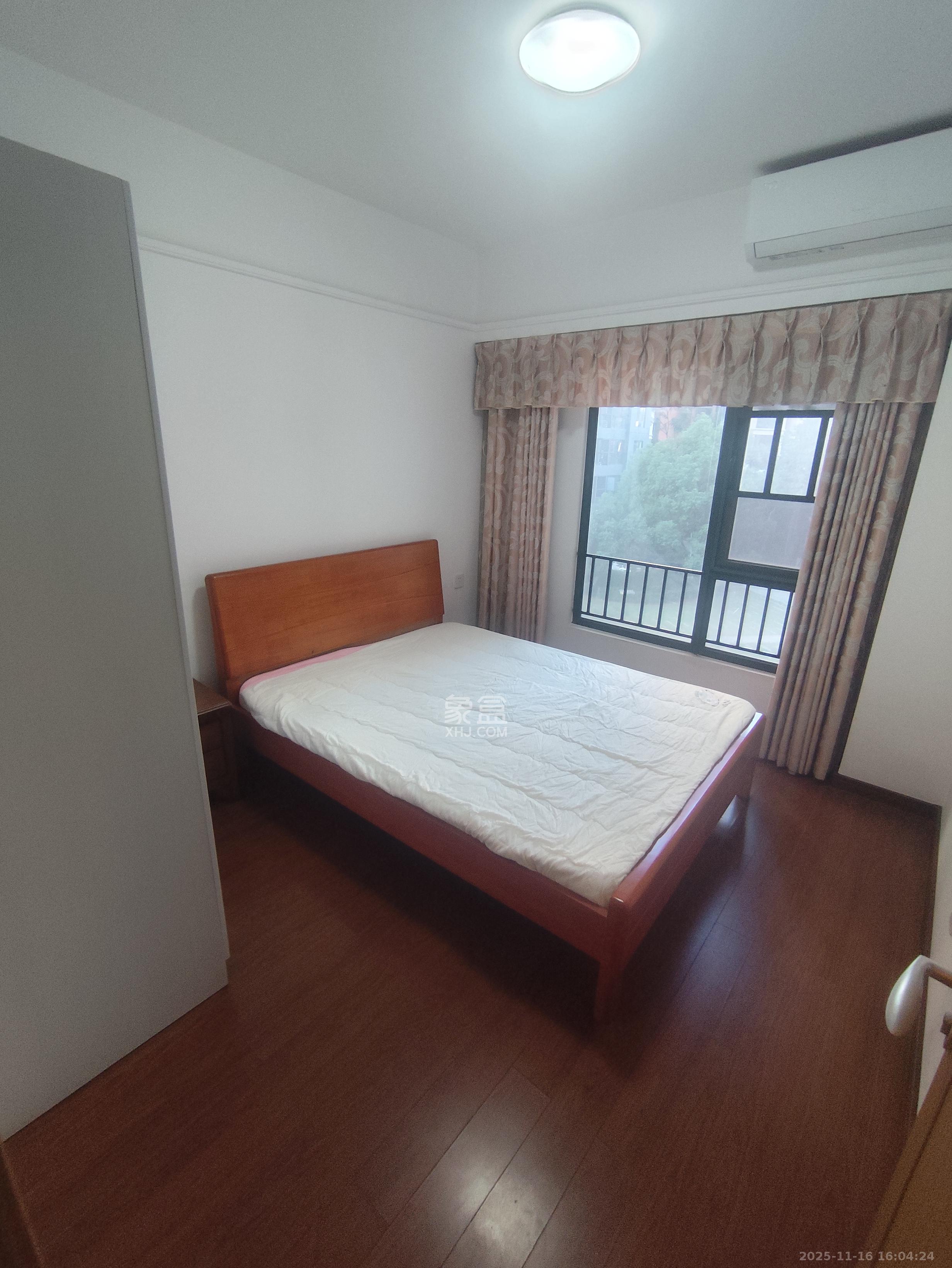 万科魅力之城非凡里  3室2厅2卫    2300.0元/月室内图