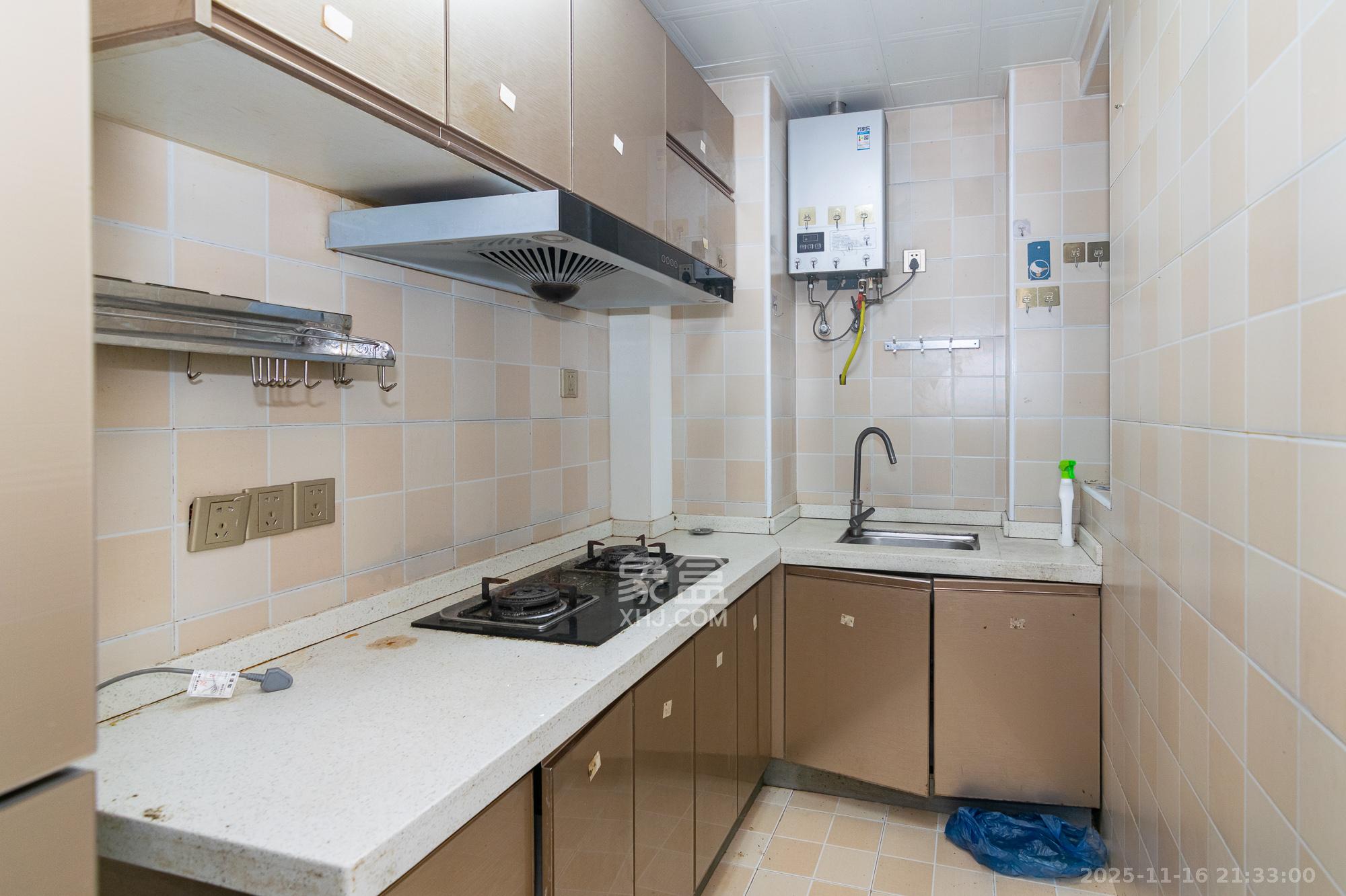 新城国际花都 2室2厅1卫 39.0万 新城国际花都 2室2厅1卫 39.0万厨房