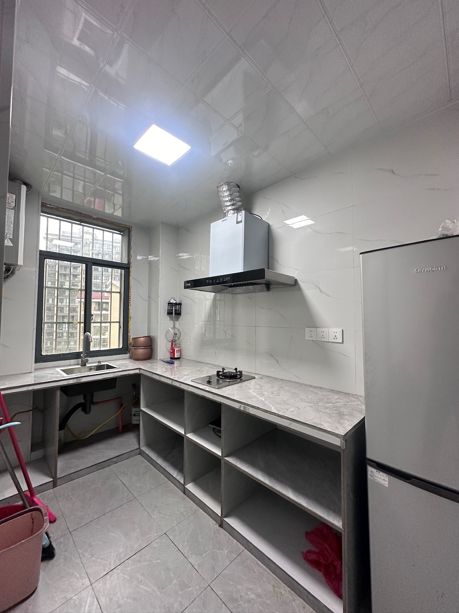 长湖小区  2室1厅1卫    1100.0元/月室内图