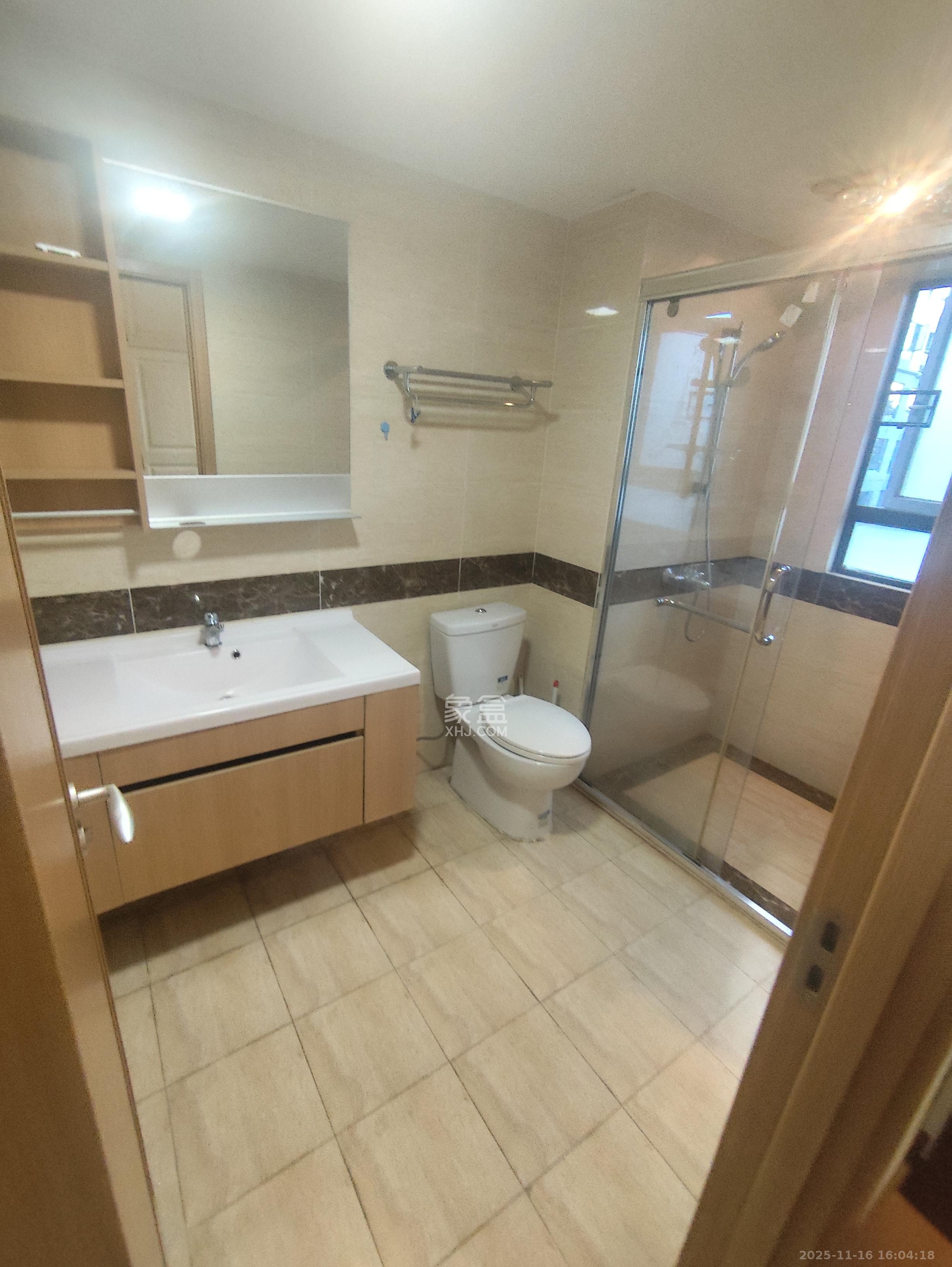 万科魅力之城非凡里 3室2厅2卫 2300.0元/月 万科魅力之城非凡里 3室2厅2卫 2300.0元/月室内图