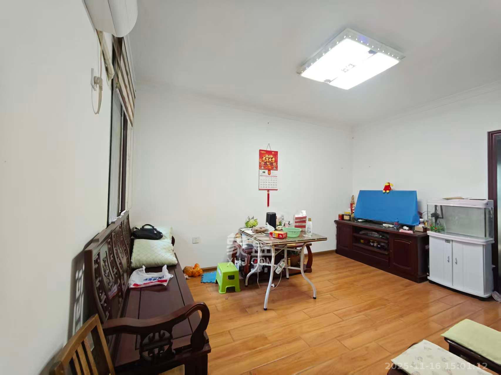 茅亭子  2室1厅1卫    1700.0元/月室内图