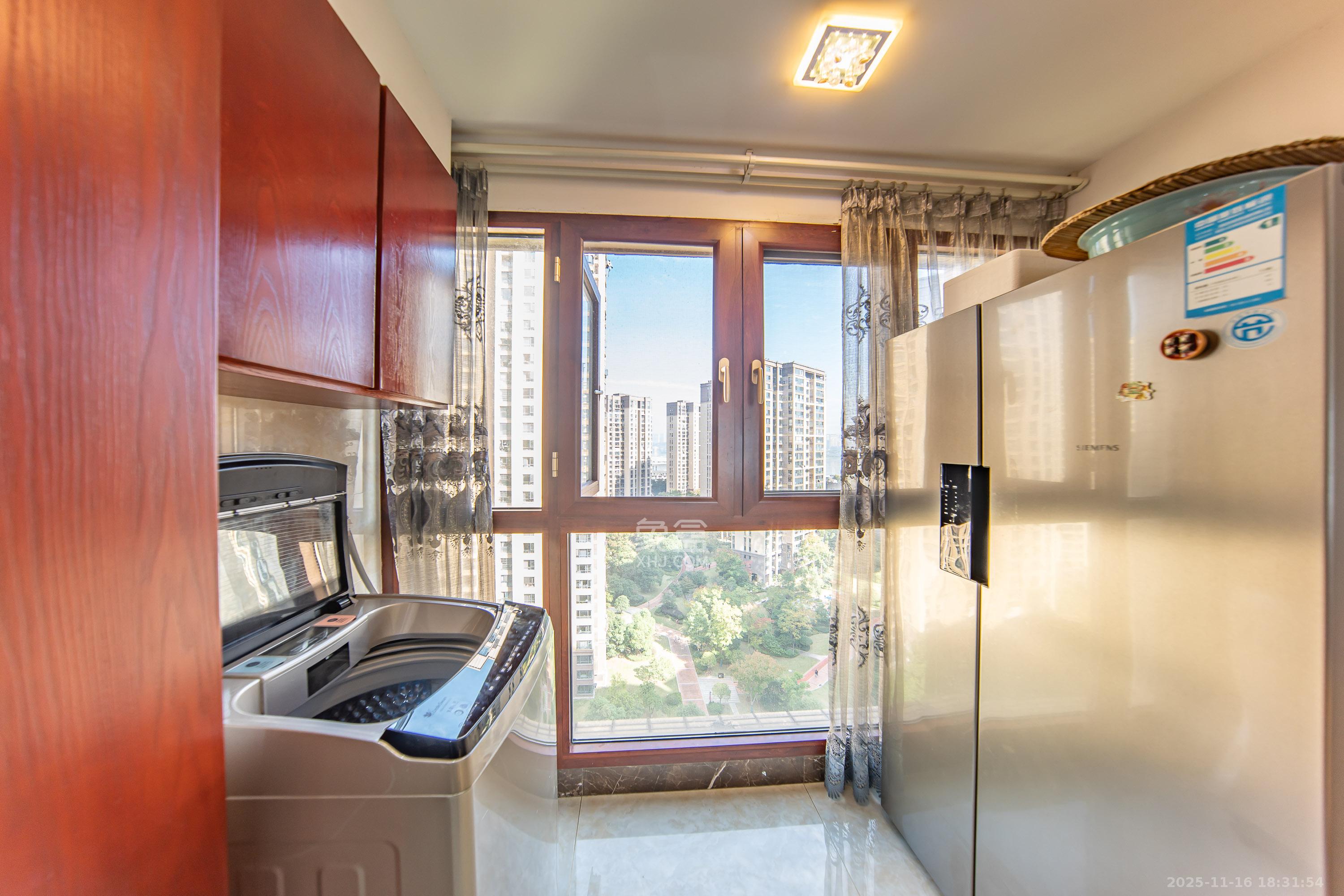 湘熙水郡（观澜海赋家园）  4室2厅2卫    170.0万阳台