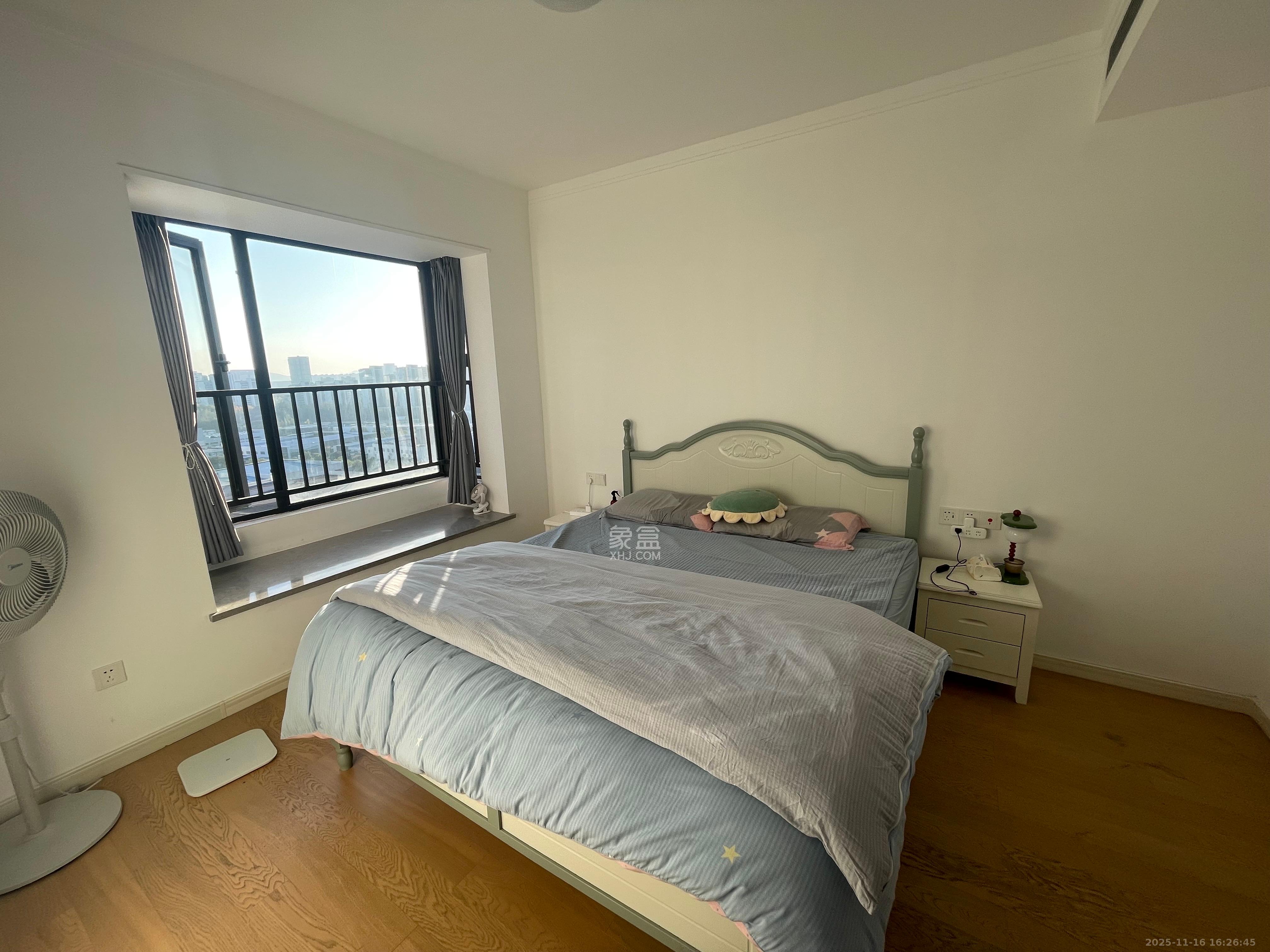 万科金色梦想C区  3室2厅2卫    3100.0元/月室内图