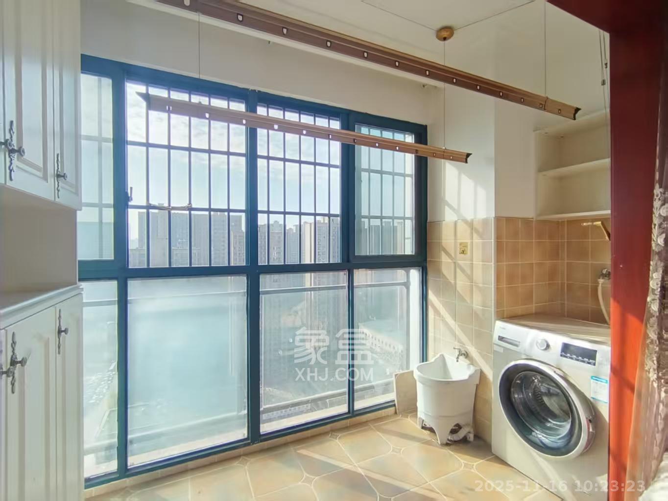 筑梦星园  3室2厅1卫    2000.0元/月室内图