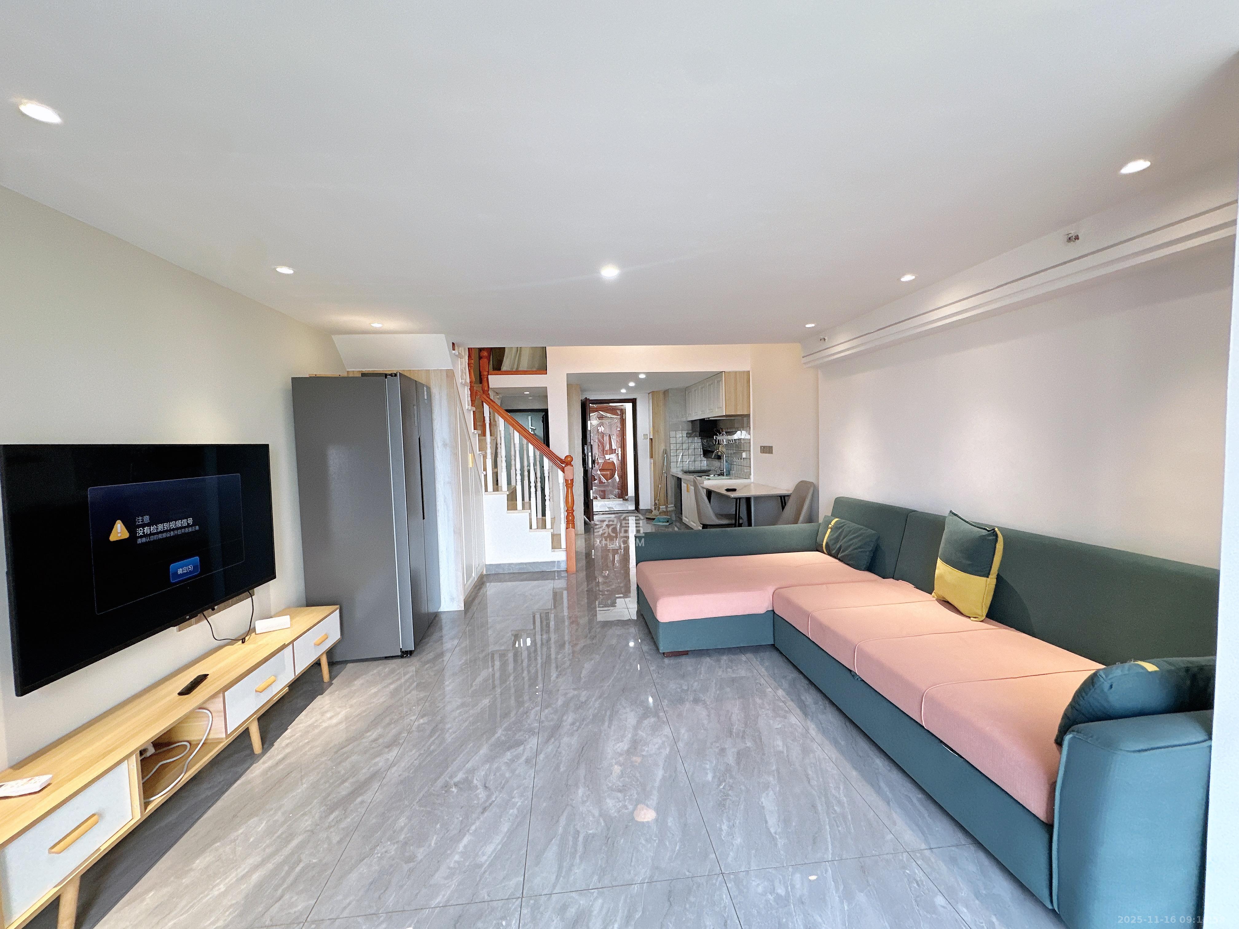 振业城三期  2室2厅1卫    2500.0元/月室内图1