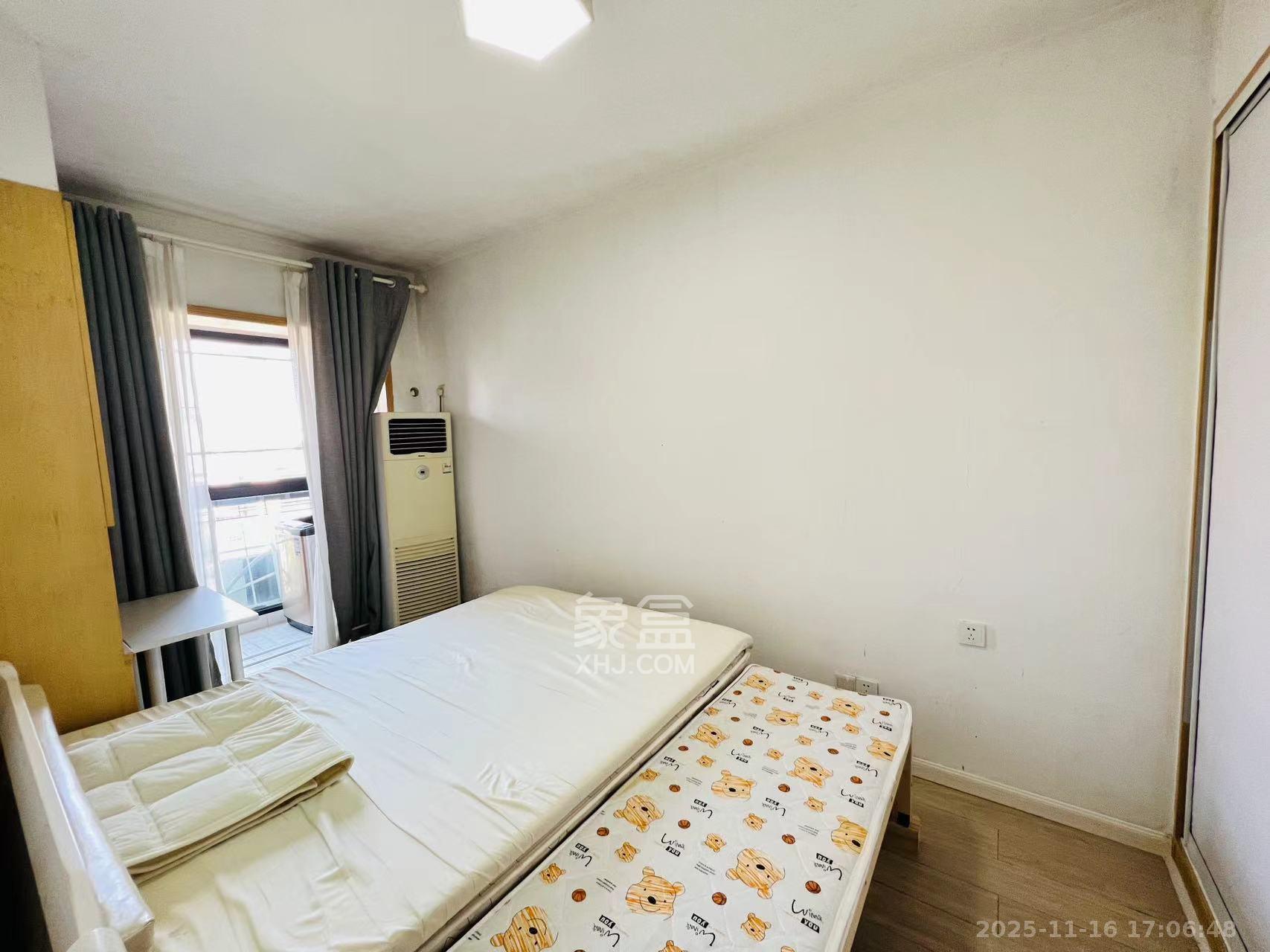 城市森林  1室1厅1卫    1800.0元/月室内图