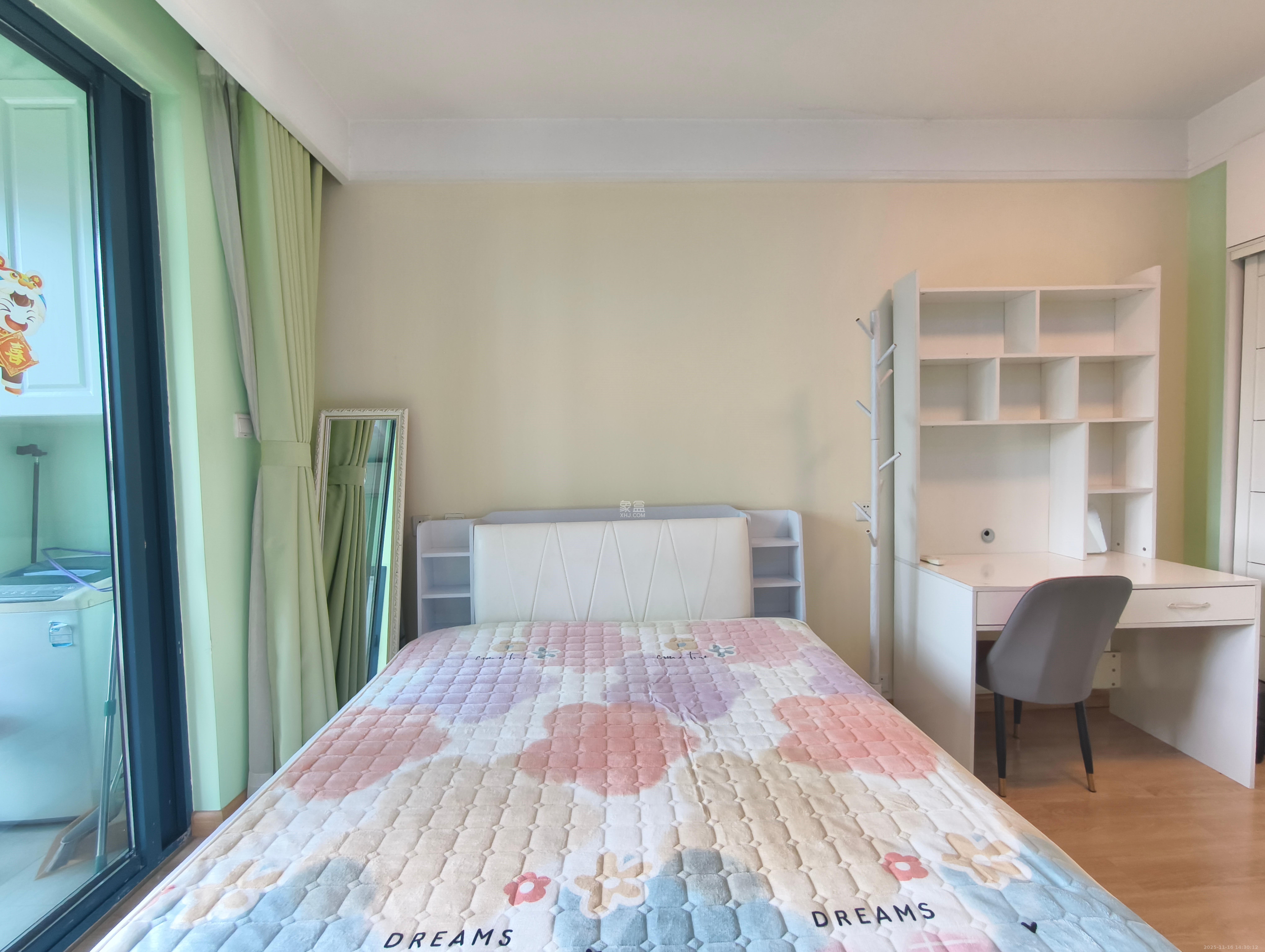 绿地中央广场 1室1厅1卫 1600.0元/月 绿地中央广场 1室1厅1卫 1600.0元/月室内图