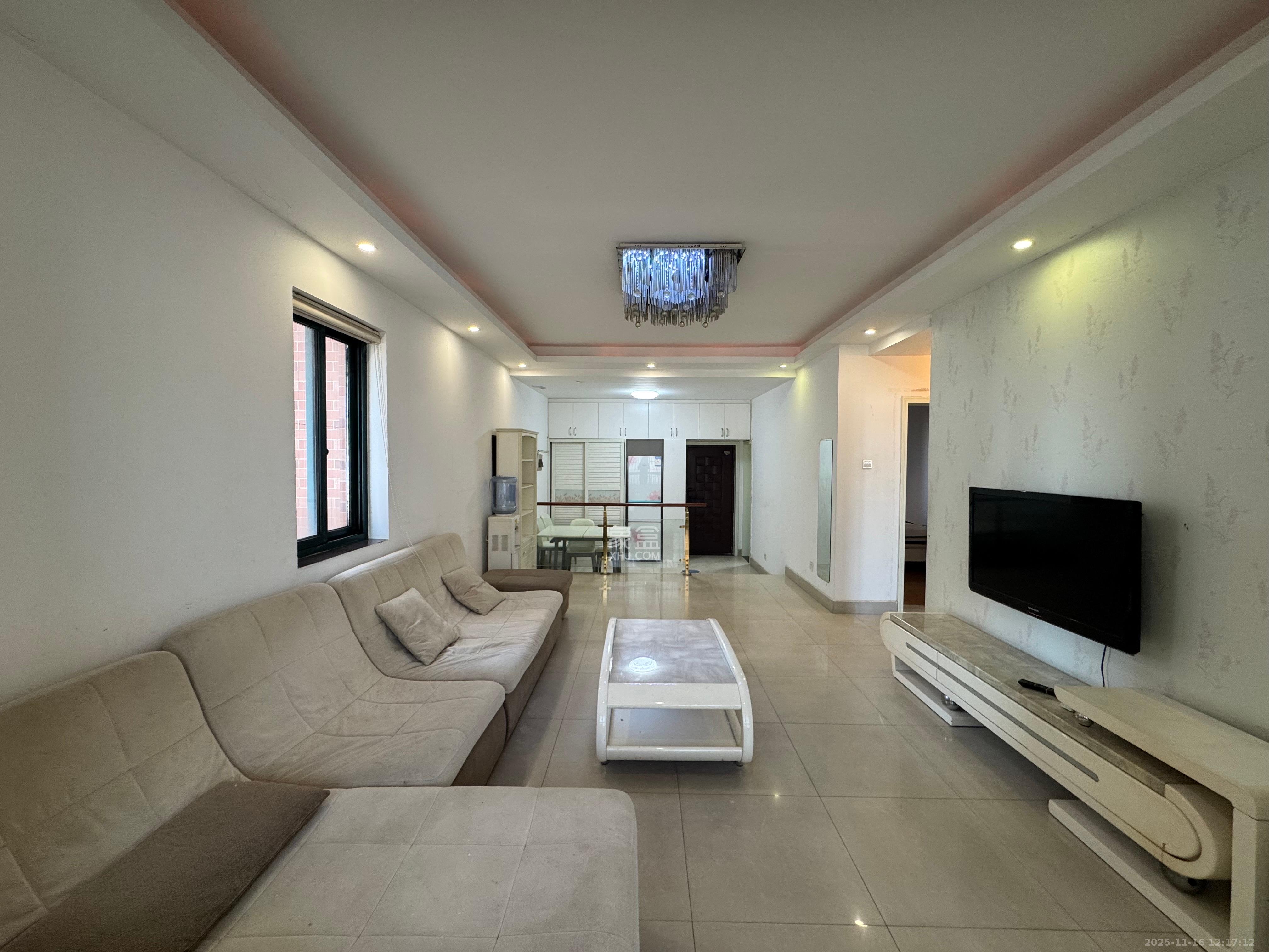 东玺门  2室1厅1卫    2300.0元/月室内图