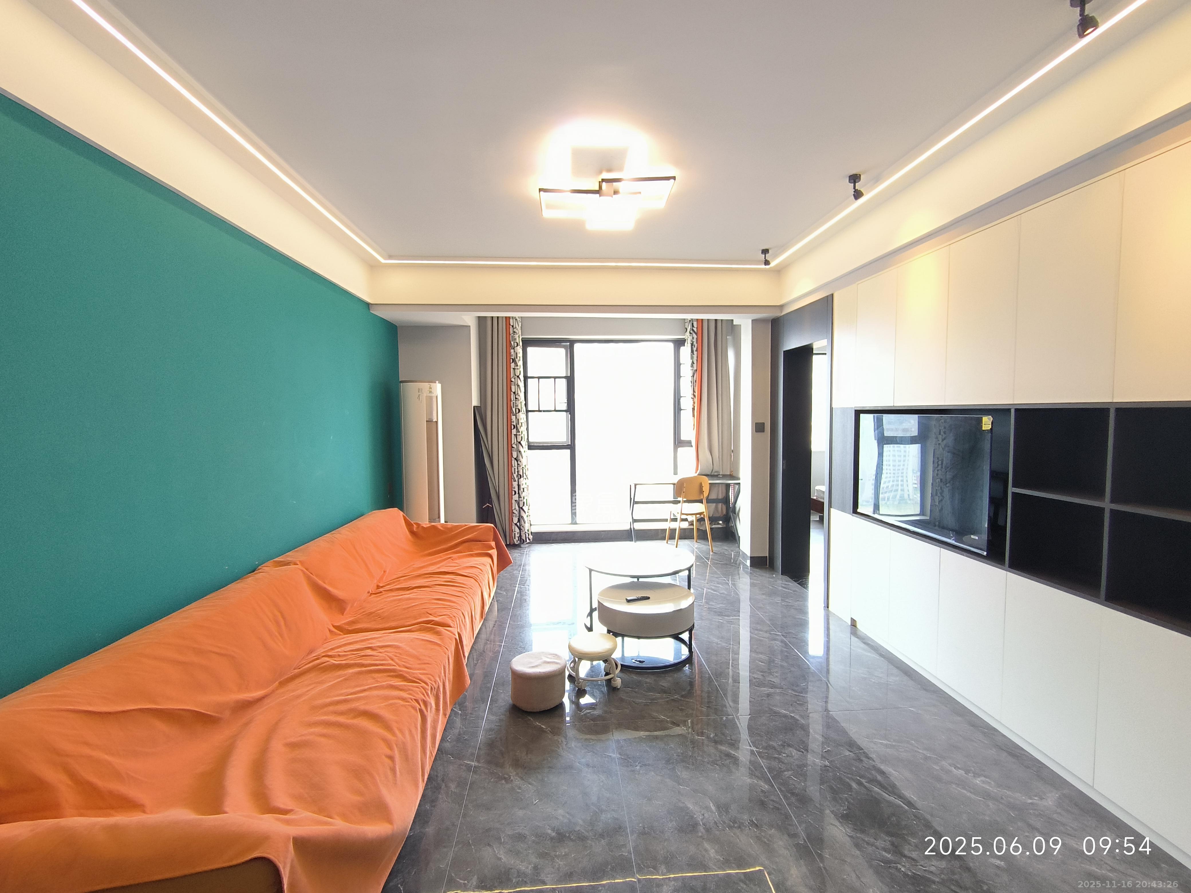 凯特梅溪紫郡 3室2厅1卫 3000.0元/月 凯特梅溪紫郡 3室2厅1卫 3000.0元/月室内图