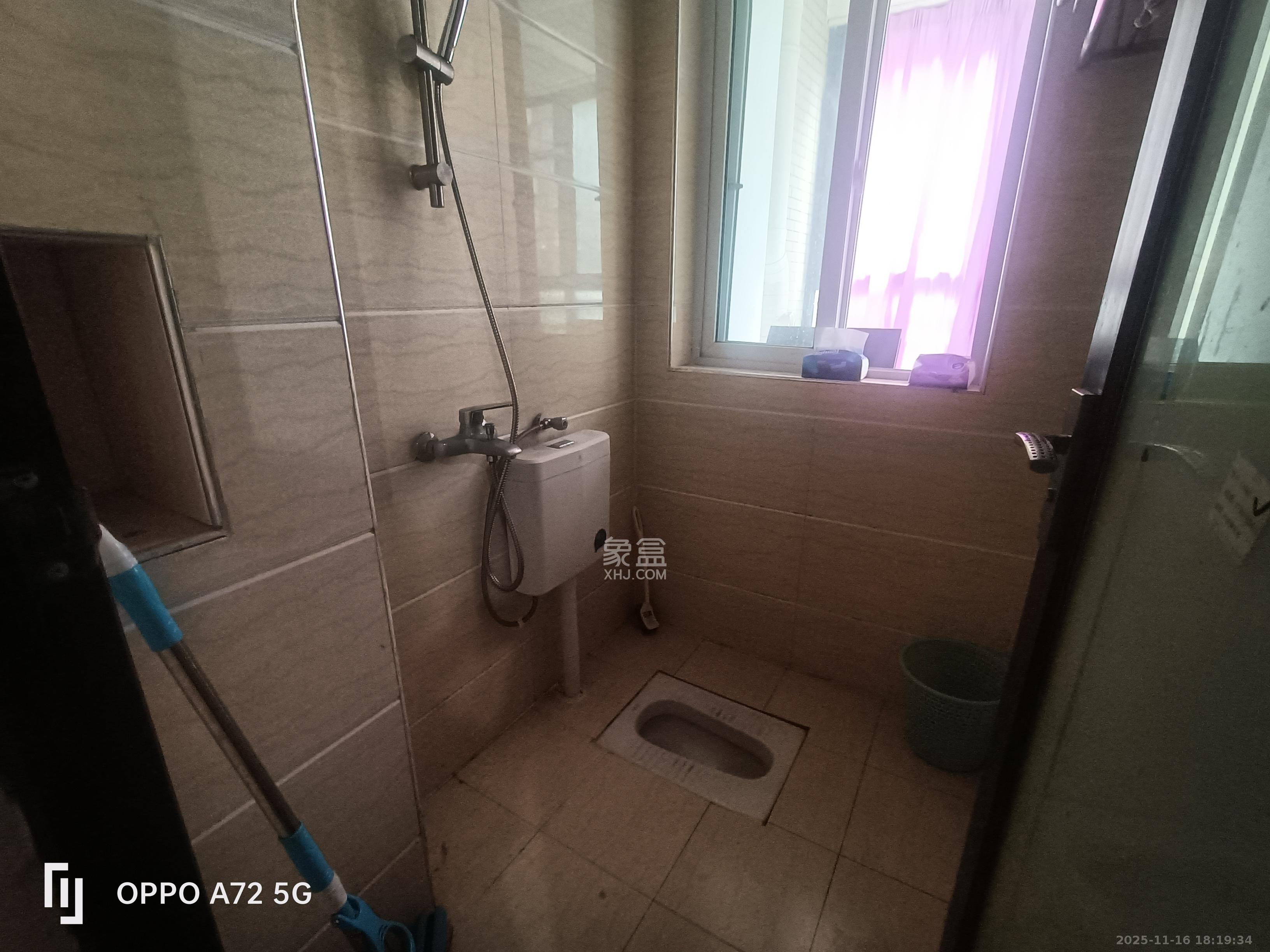 世景华庭  1室1厅1卫    1100.0元/月室内图