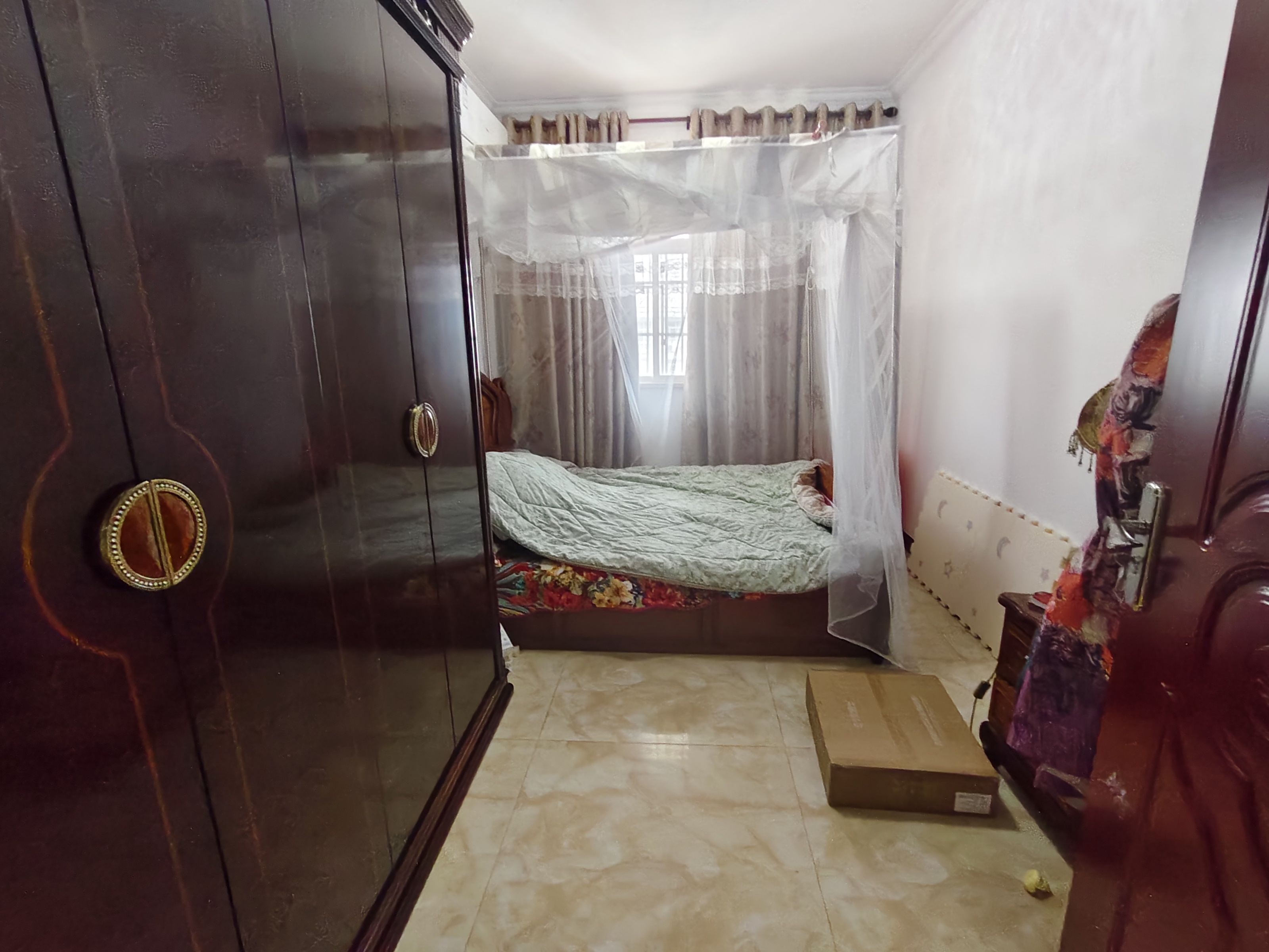 宝泰温泉花园 4室2厅2卫 3800.0元/月 宝泰温泉花园 4室2厅2卫 3800.0元/月室内图