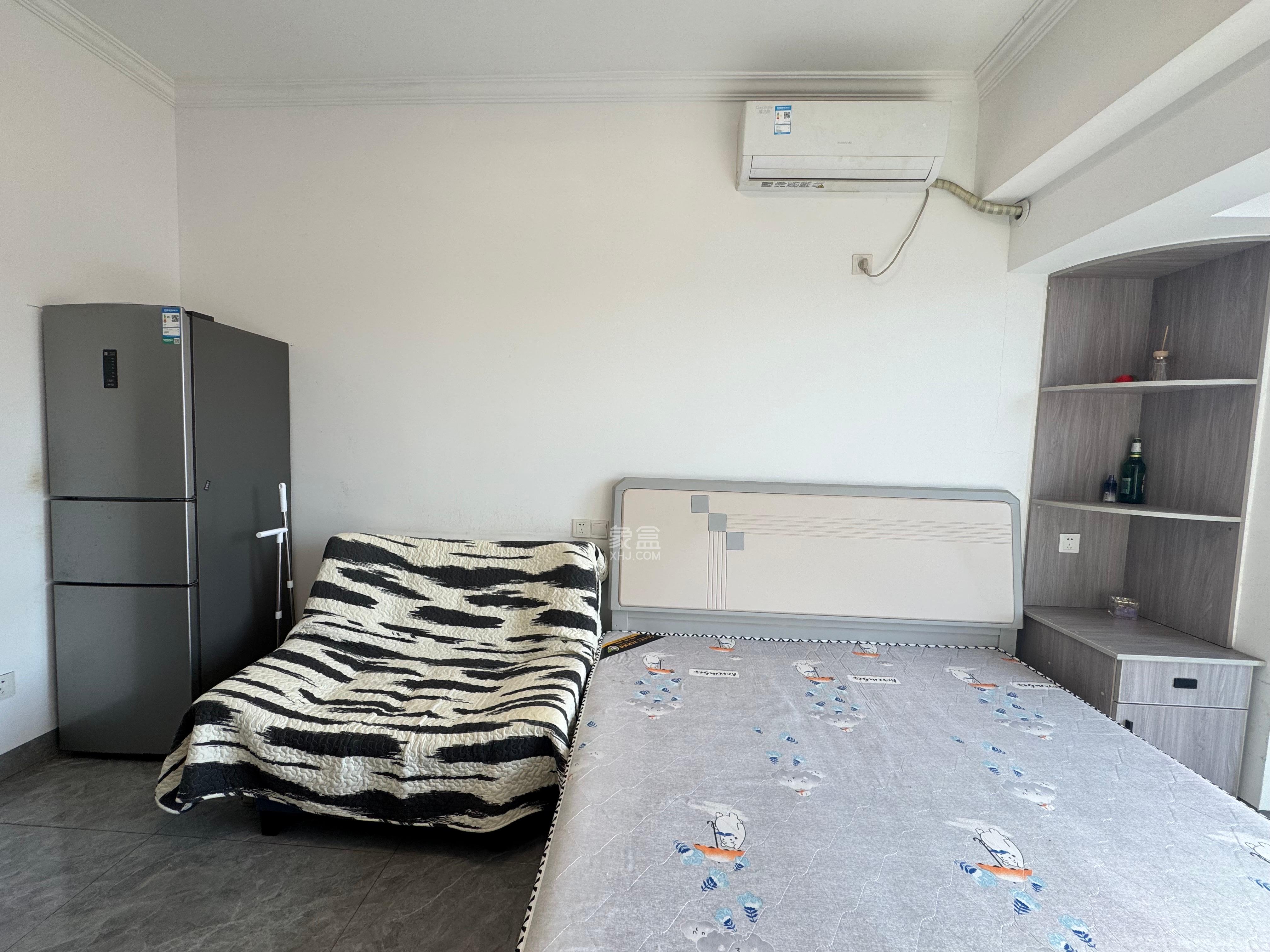 嘉雨兴园 1室1厅1卫 1600.0元/月 嘉雨兴园 1室1厅1卫 1600.0元/月室内图