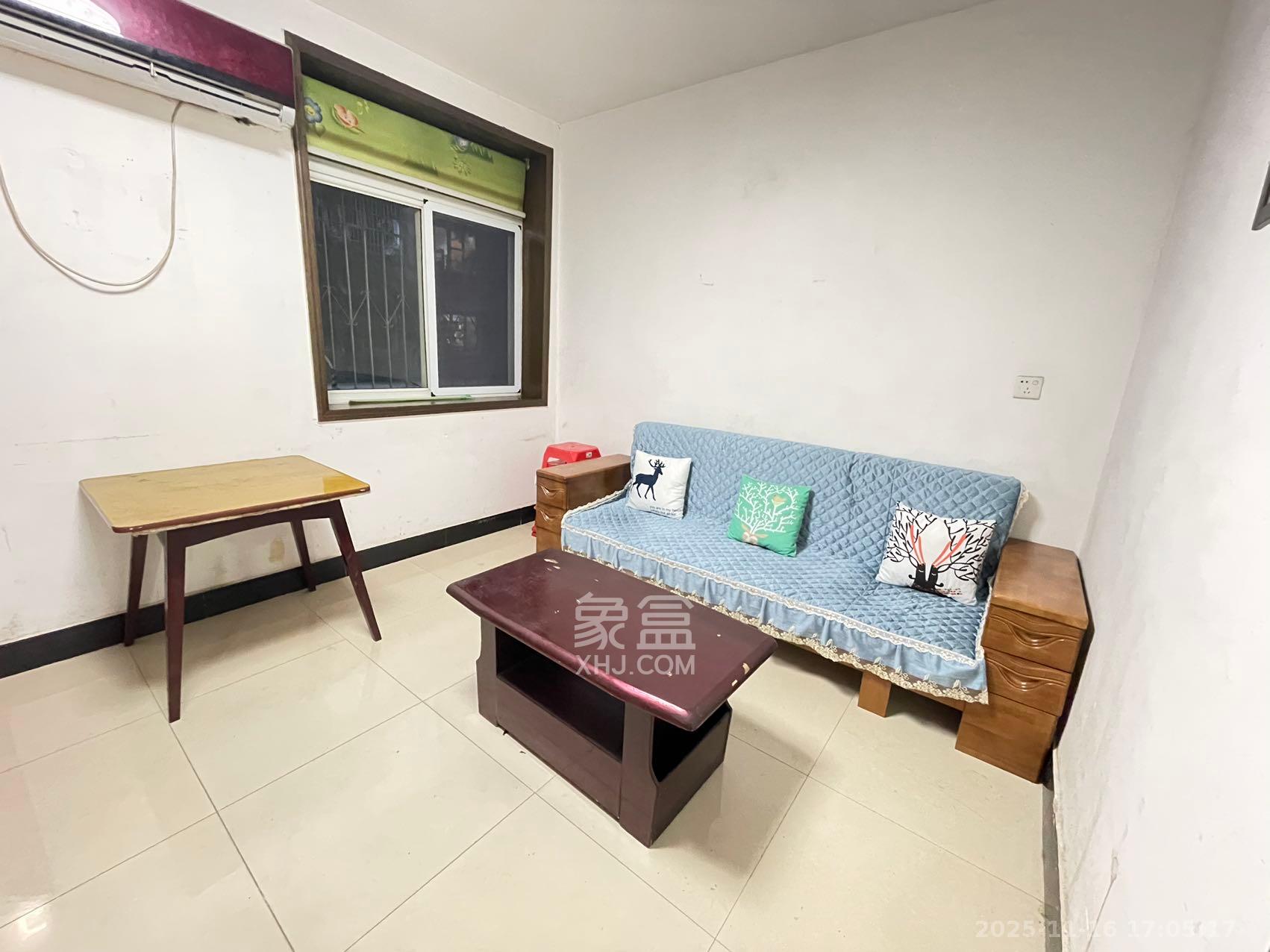 湖开小区（湖南开关厂宿舍）/南大桥社区  3室2厅1卫    1300.0元/月