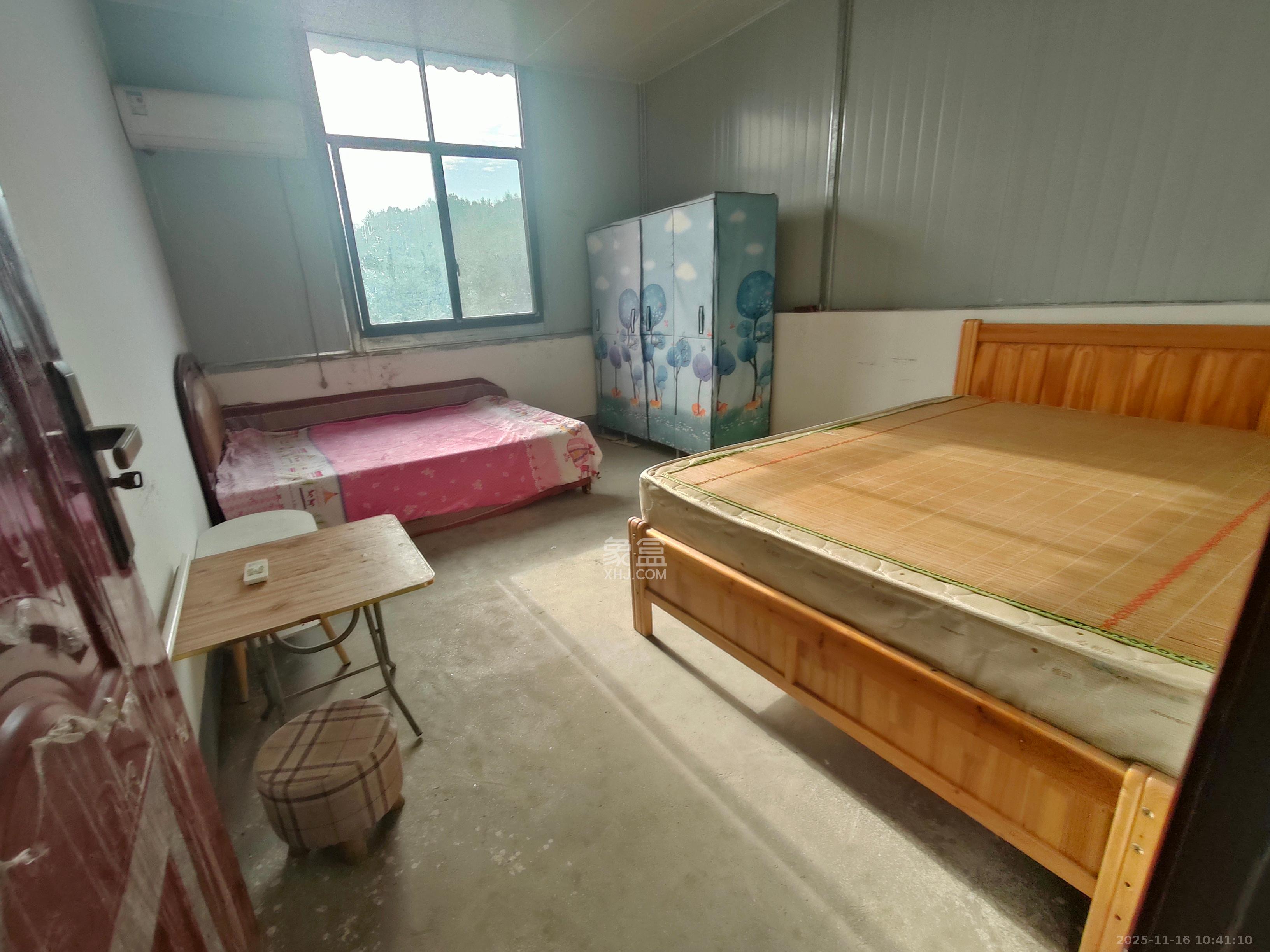 银星村散盘  3室1厅1卫    1200.0元/月室内图