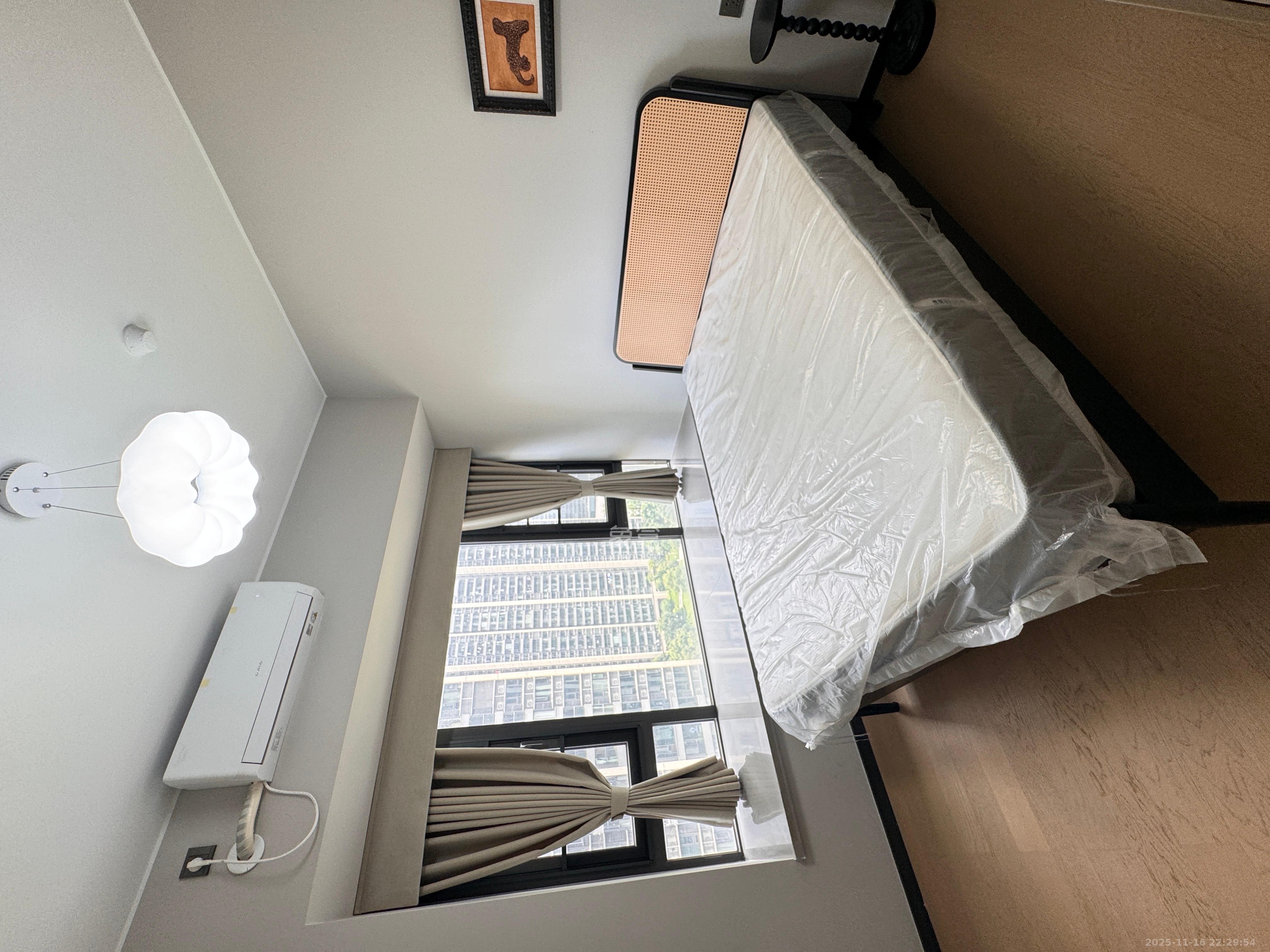 时代梅溪领峰  4室2厅2卫    5000.0元/月室内图