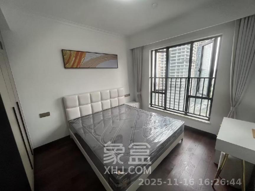 绿地长沙城际空间站（绿地新里佳苑）  3室2厅2卫    3300.0元/月室内图