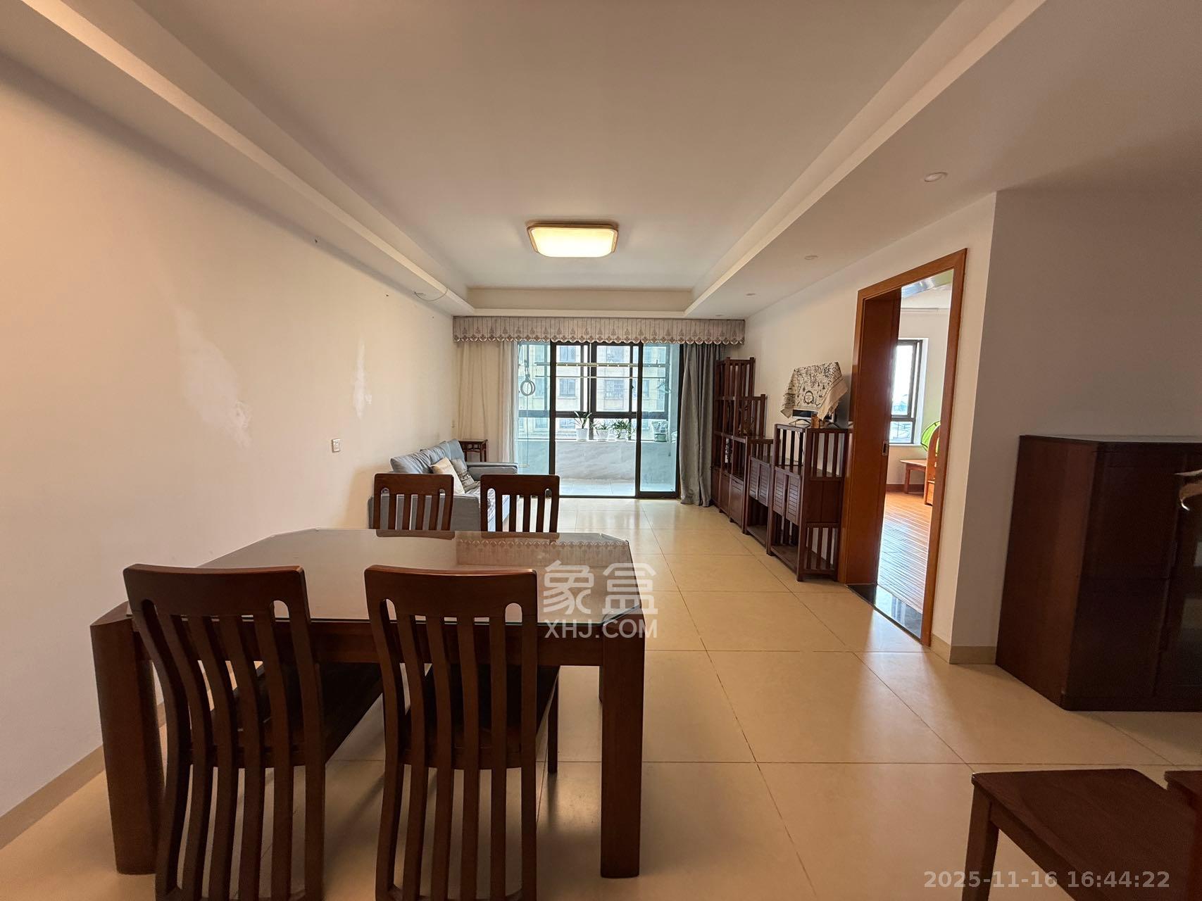 北辰中央公园A区 2室1厅1卫 2500.0元/月 北辰中央公园A区 2室1厅1卫 2500.0元/月室内图