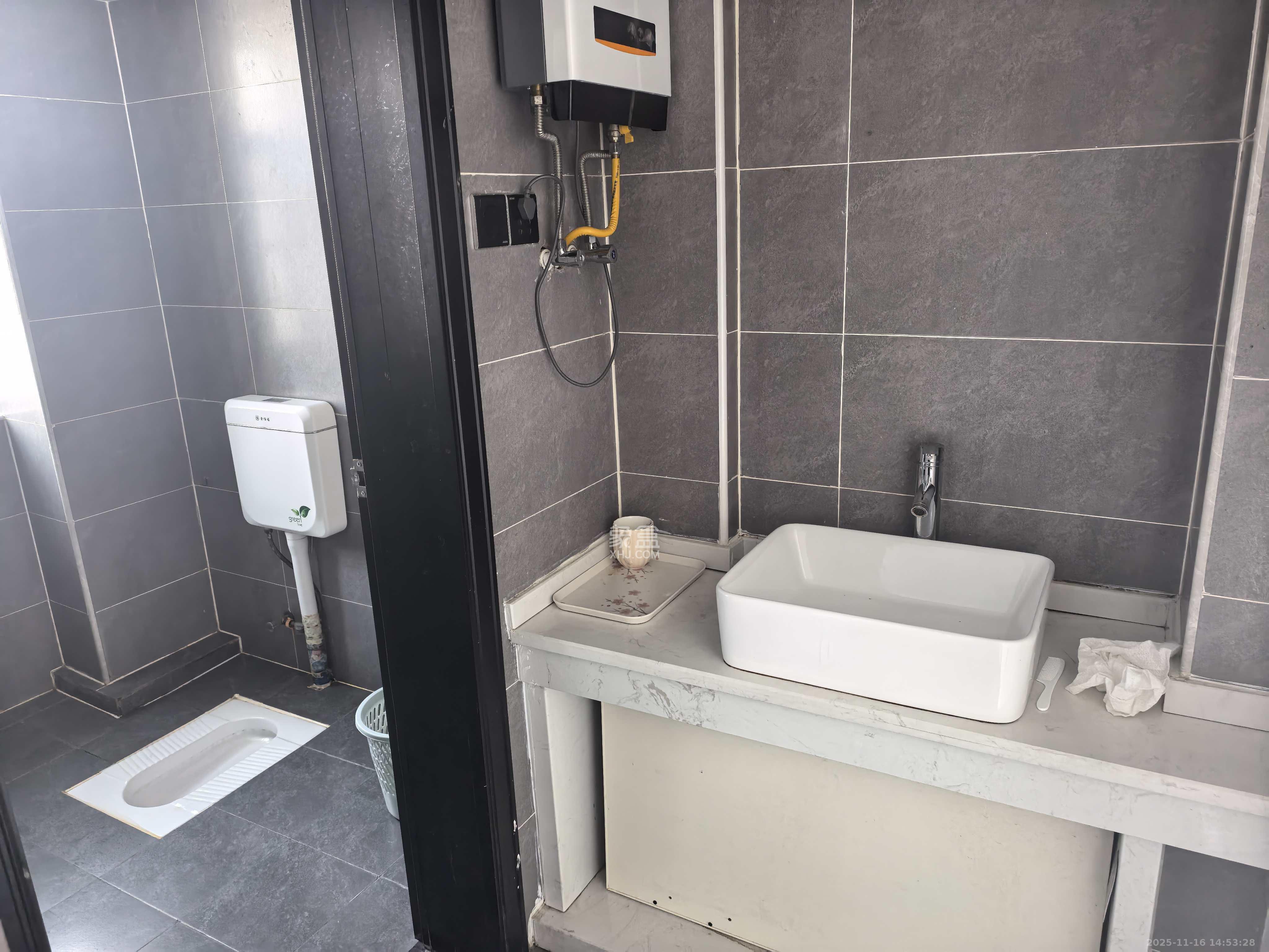 君临国际  1室1厅1卫    1500.0元/月室内图