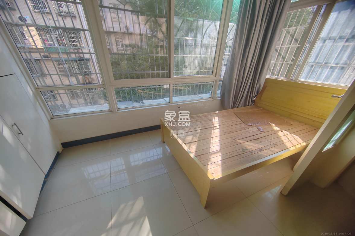 怡景民居 2室2厅1卫 1500.0元/月 怡景民居 2室2厅1卫 1500.0元/月室内图