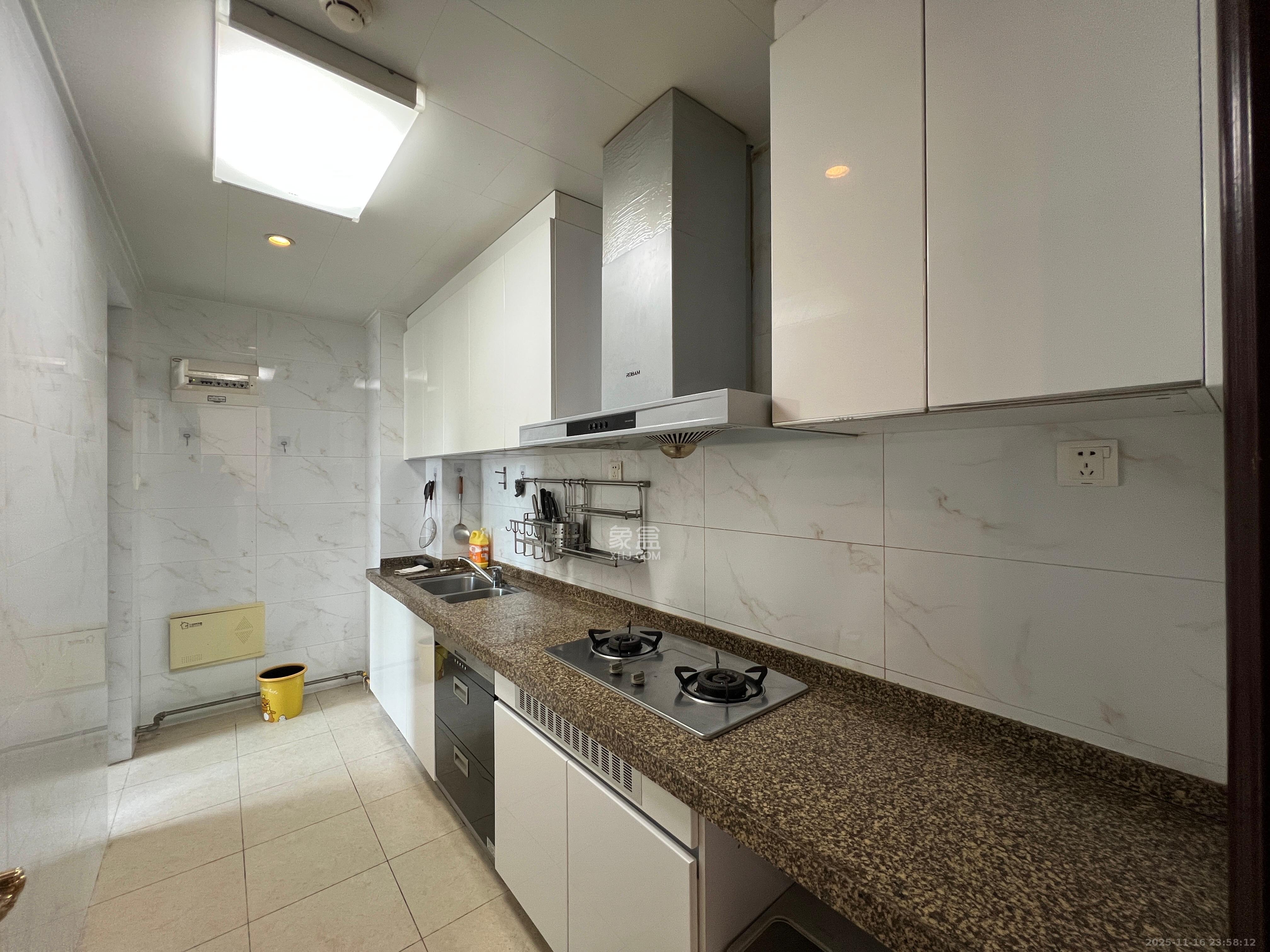 阳光城尚东湾蓝莓苑 2室1厅1卫 2500.0元/月 阳光城尚东湾蓝莓苑 2室1厅1卫 2500.0元/月室内图