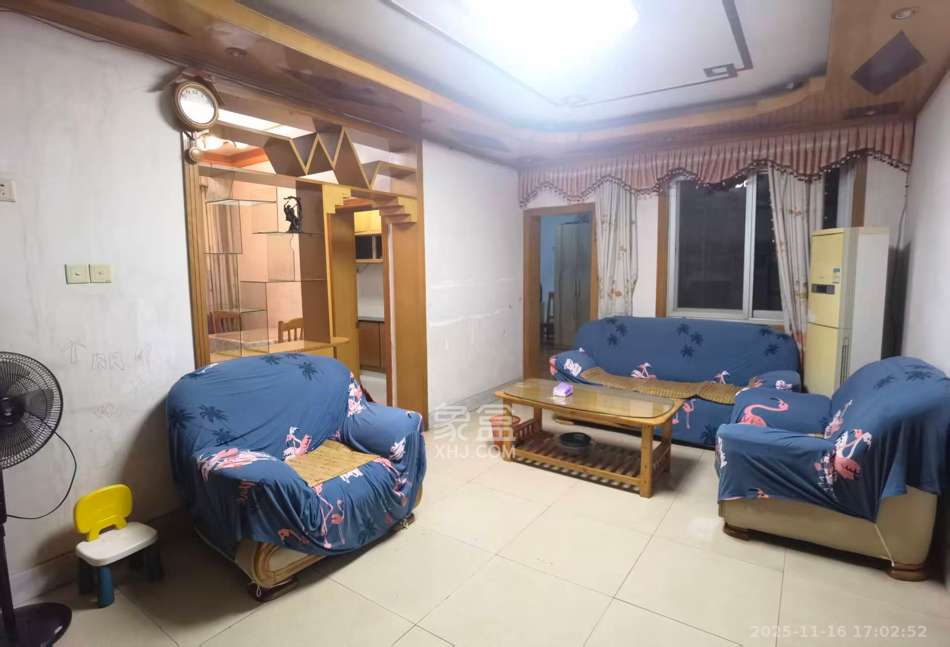 南园小区  2室2厅1卫    1800.0元/月室内图