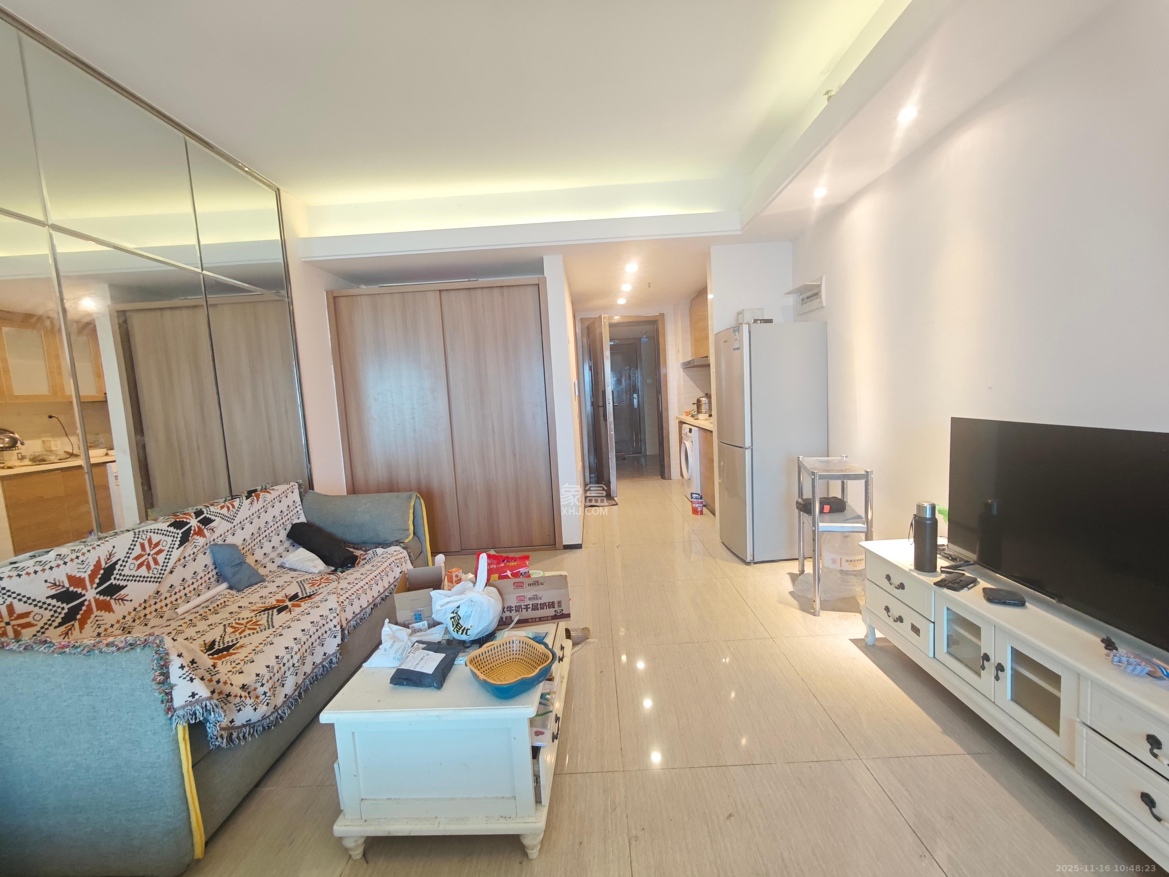 恒大翡翠华庭  1室1厅1卫    1400.0元/月室内图