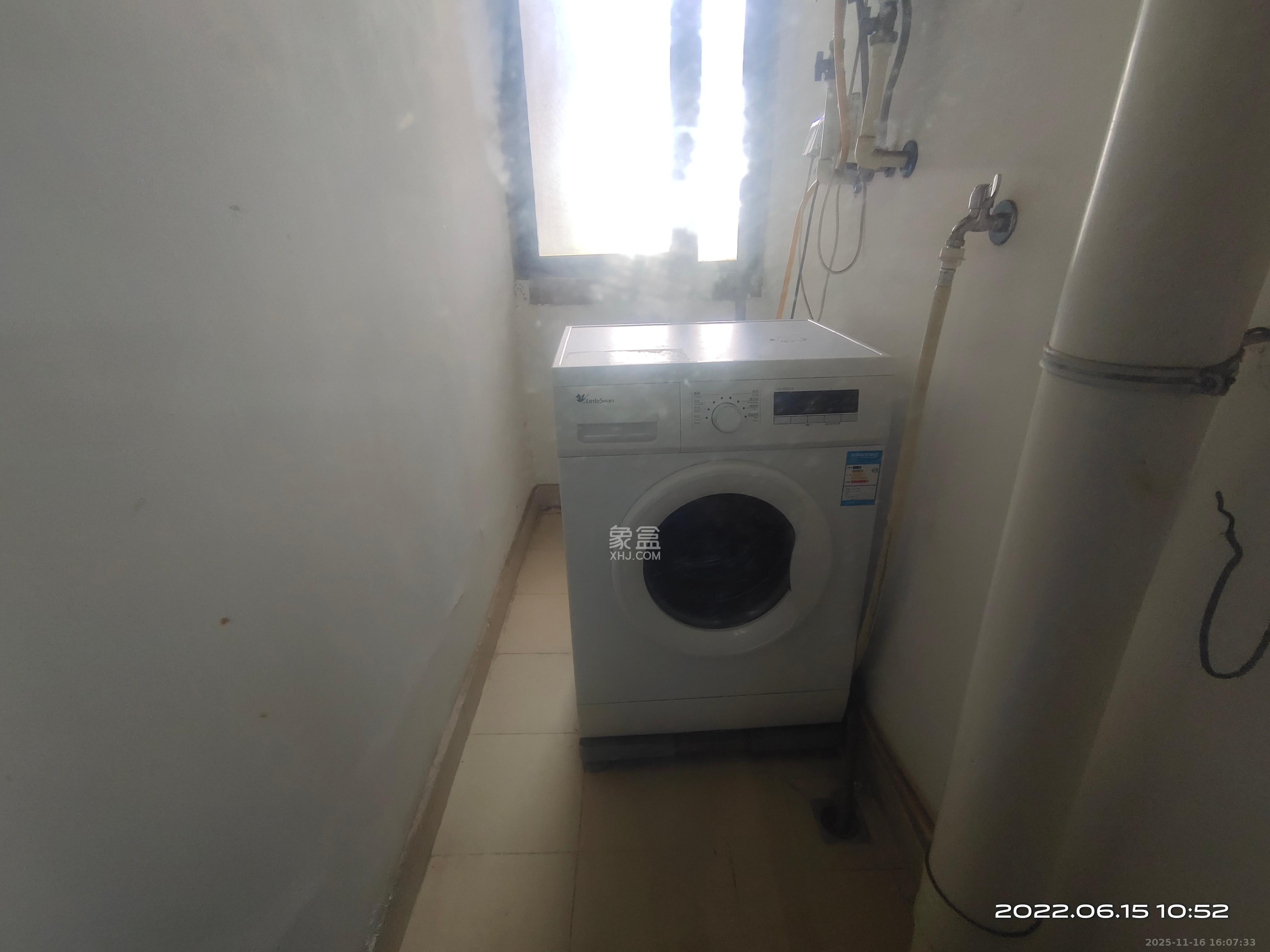 中海国际一期 3室2厅1卫 1900.0元/月 中海国际一期 3室2厅1卫 1900.0元/月室内图