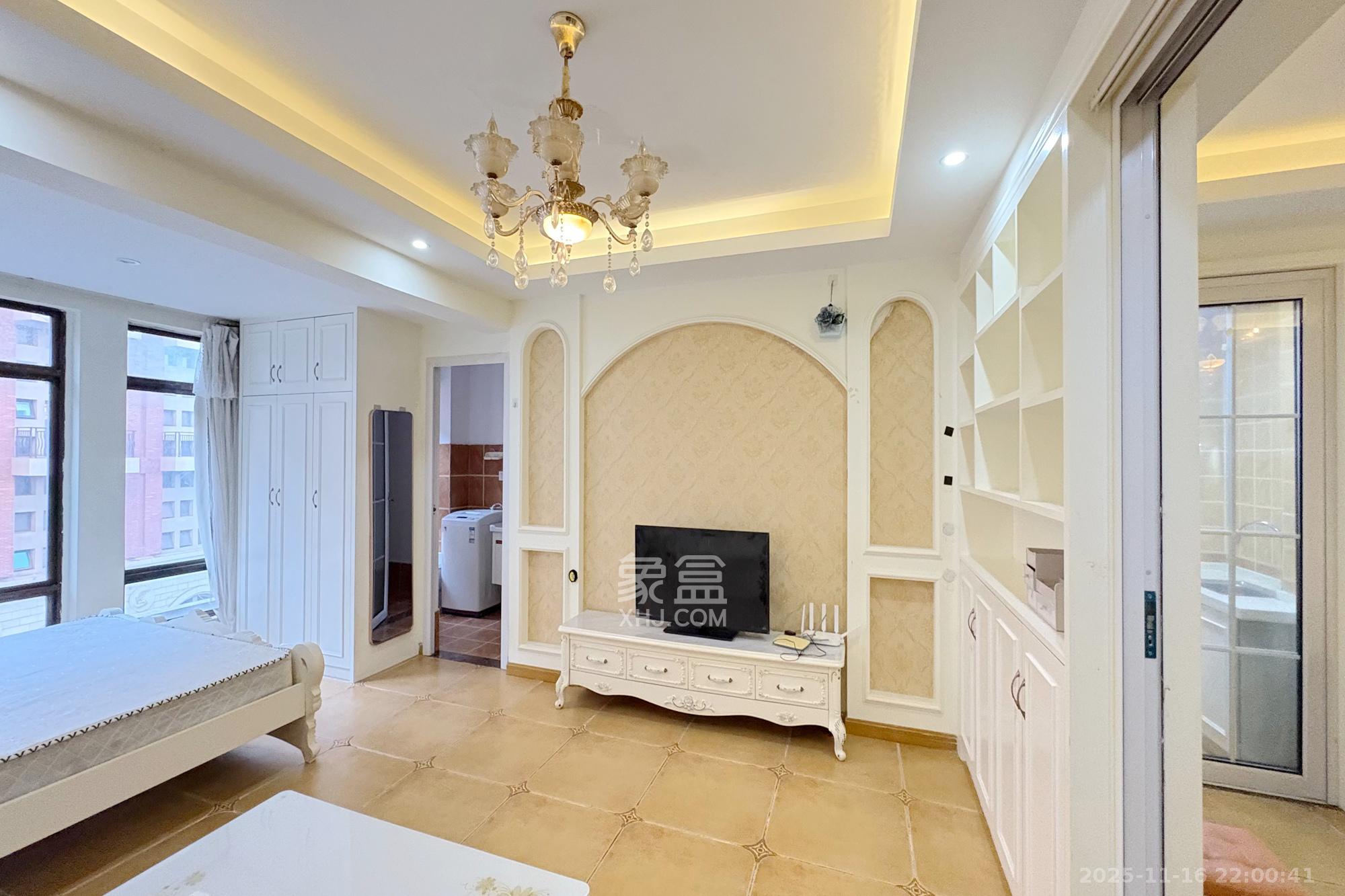 铂宫  2室2厅2卫    120.0万