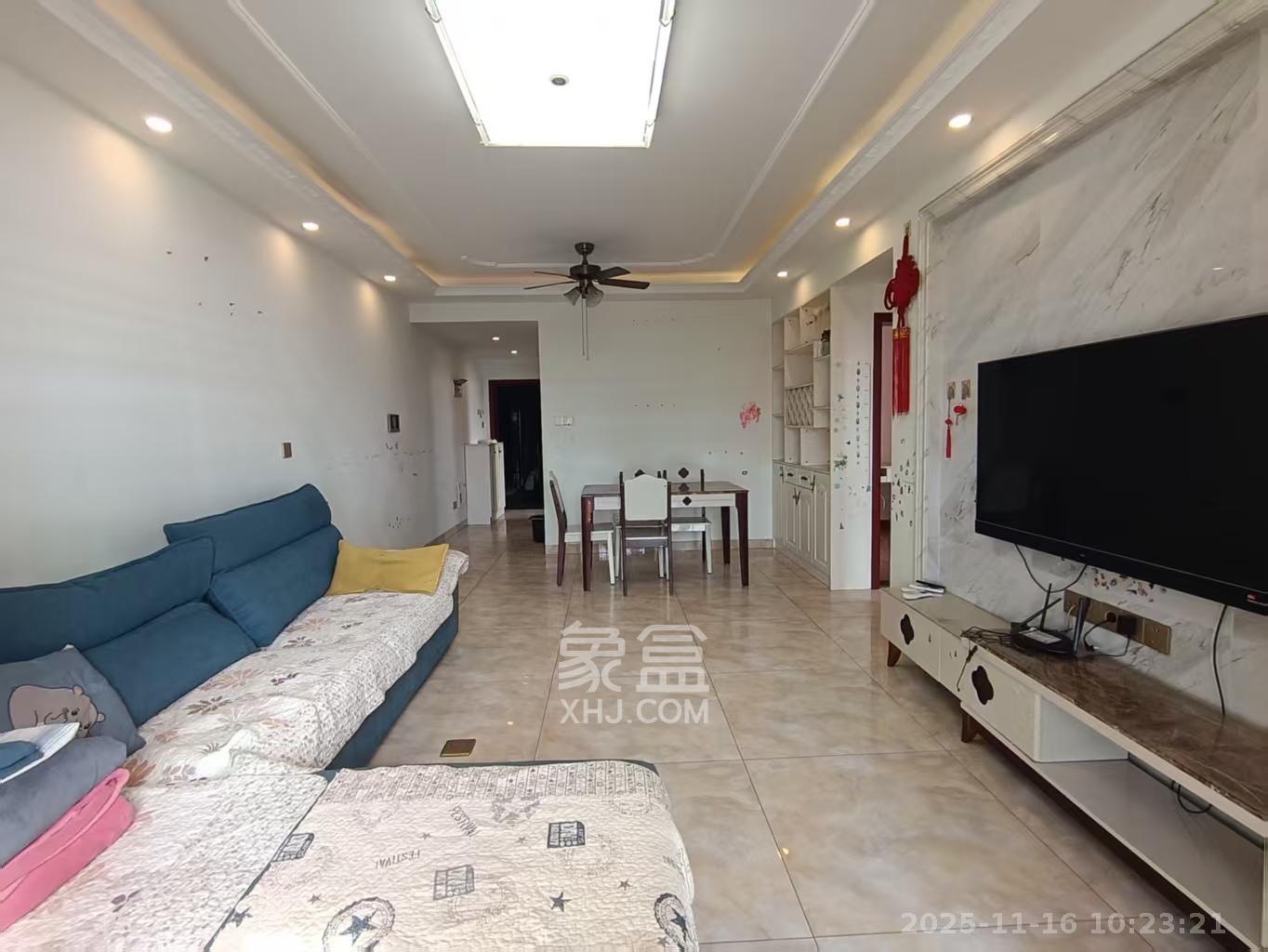 筑梦星园  3室2厅1卫    2000.0元/月室内图