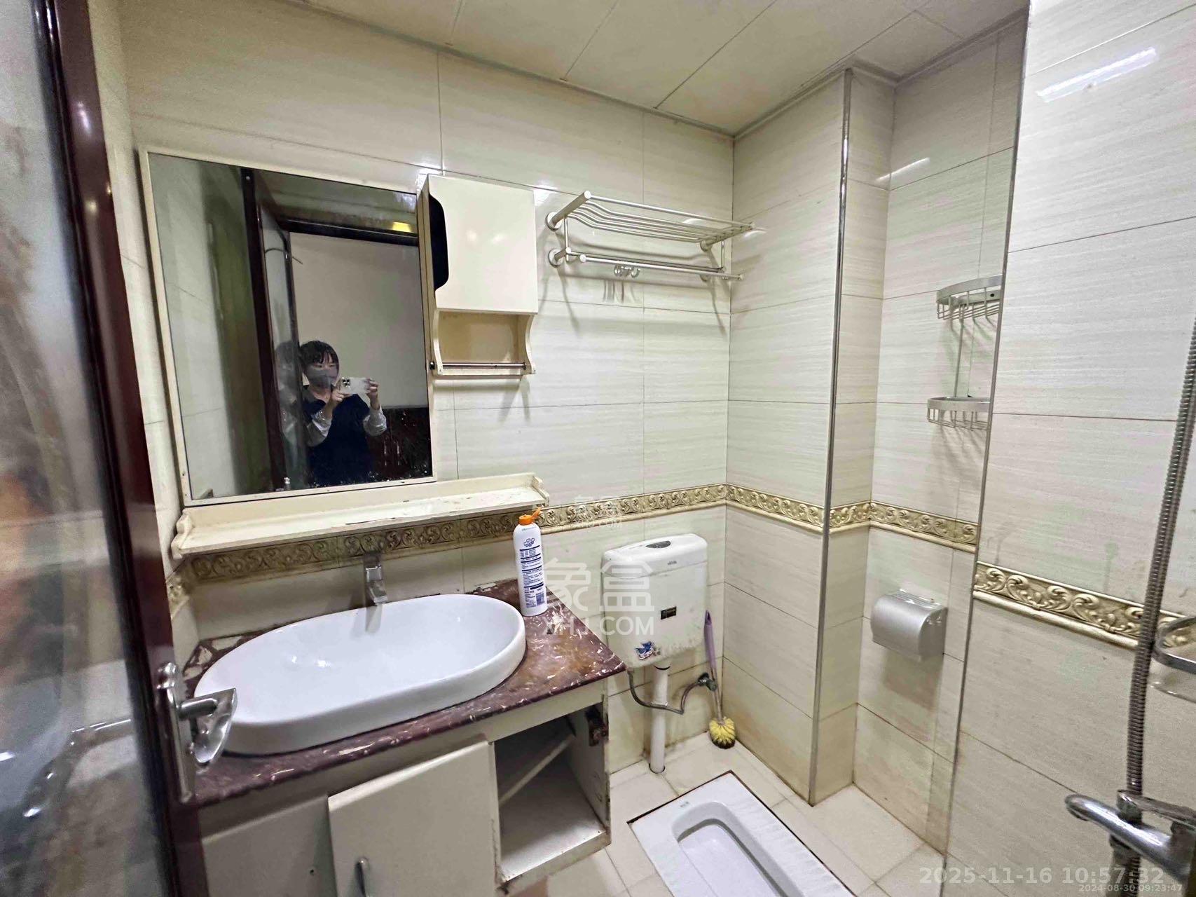 蓝山郡  1室1厅1卫    1300.0元/月室内图