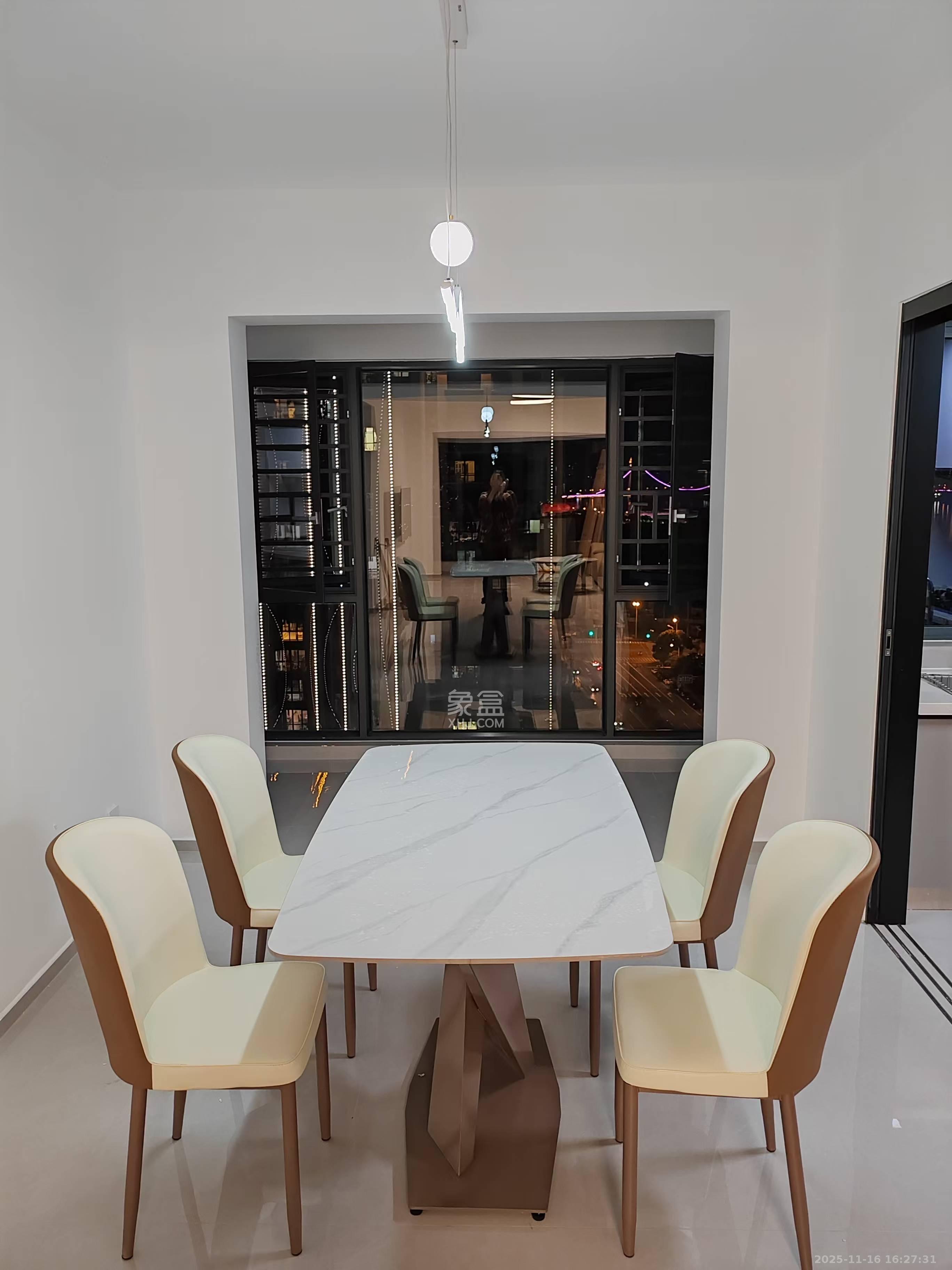 华杰天骄（滨江福源里）  4室2厅2卫    4300.0元/月室内图