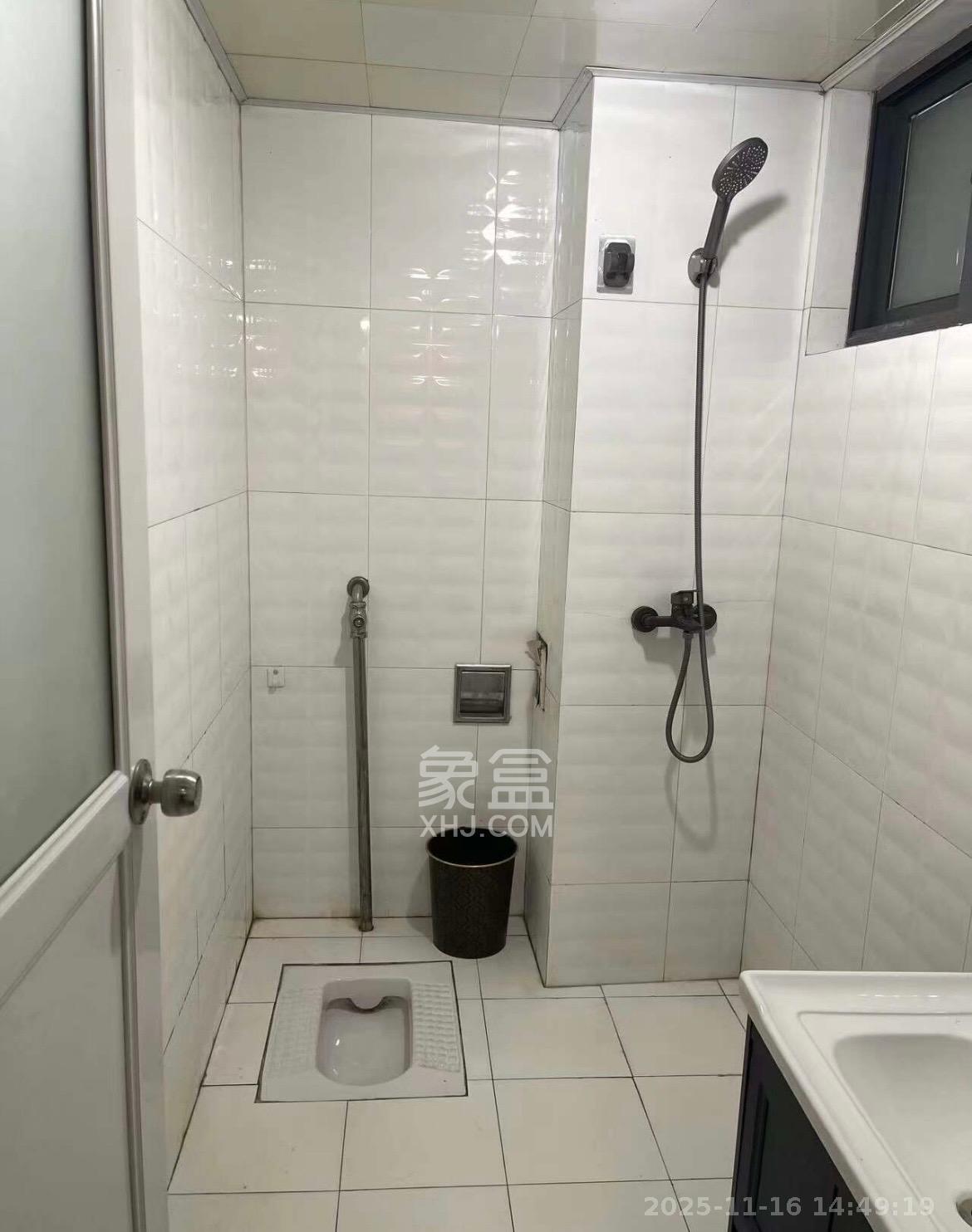 阳光100二期  1室1厅1卫    1100.0元/月室内图