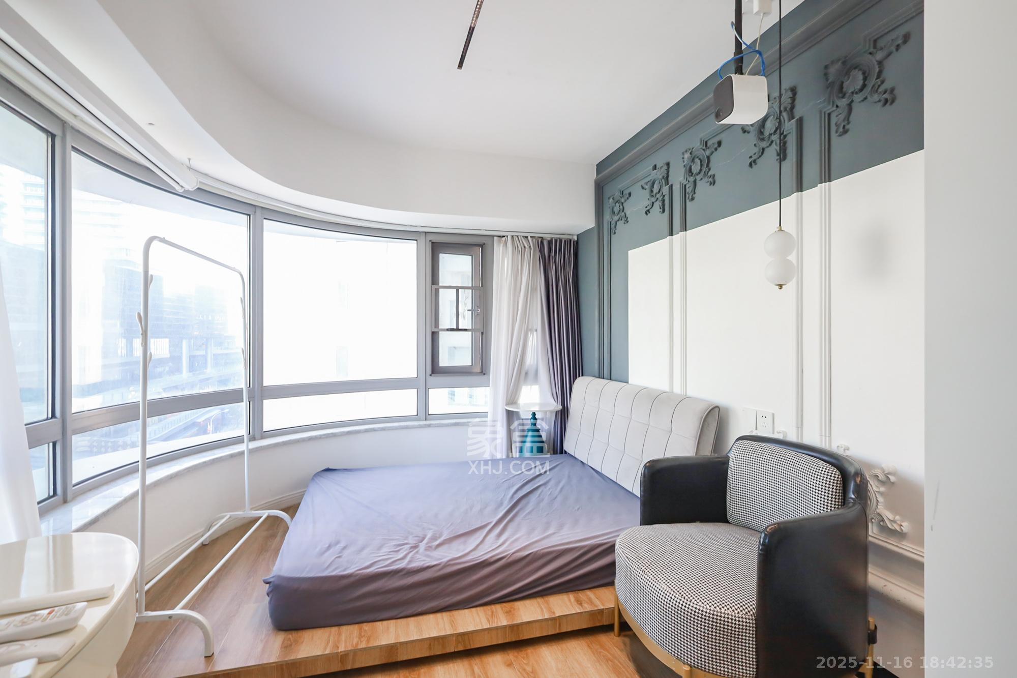 保利天禧EF区  1室1厅1卫    26.0万客厅