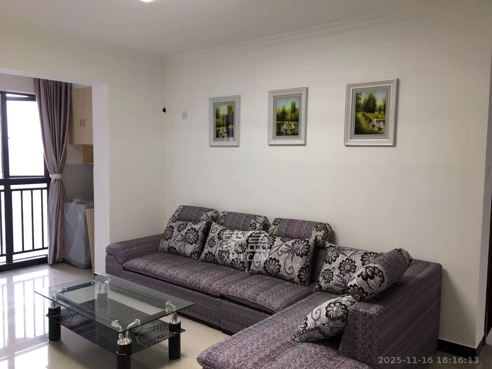 兴旺双铁城 1室2厅1卫 2450.0元/月 兴旺双铁城 1室2厅1卫 2450.0元/月室内图