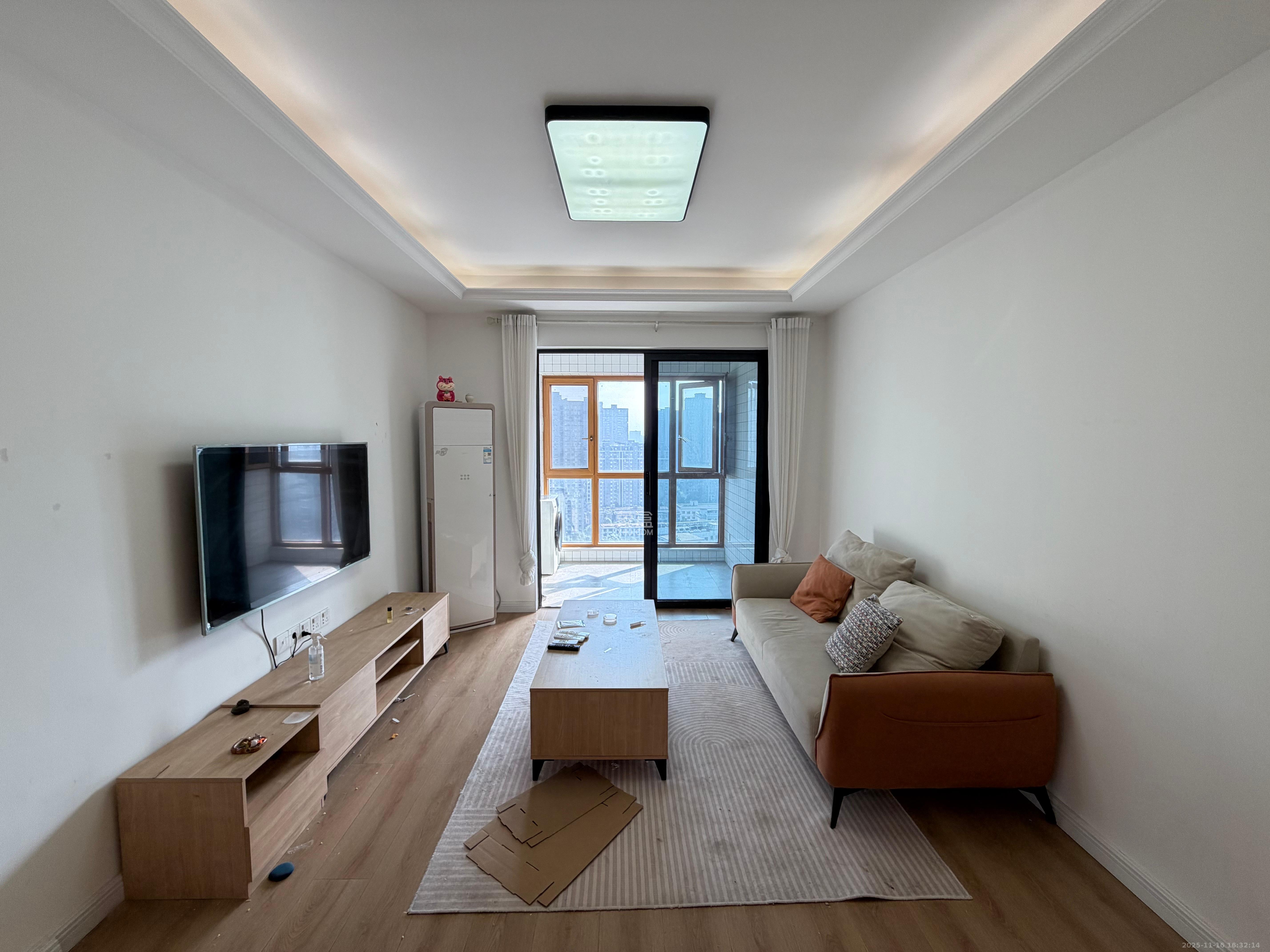 保利国际广场  3室2厅2卫    4000.0元/月室内图