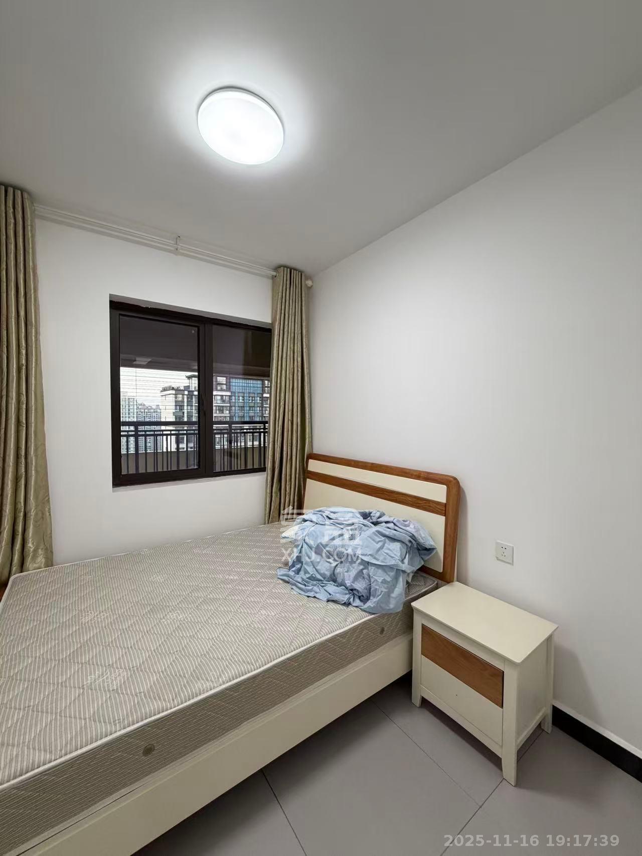 龙湖碧桂园天宸原著  3室2厅1卫    3200.0元/月室内图