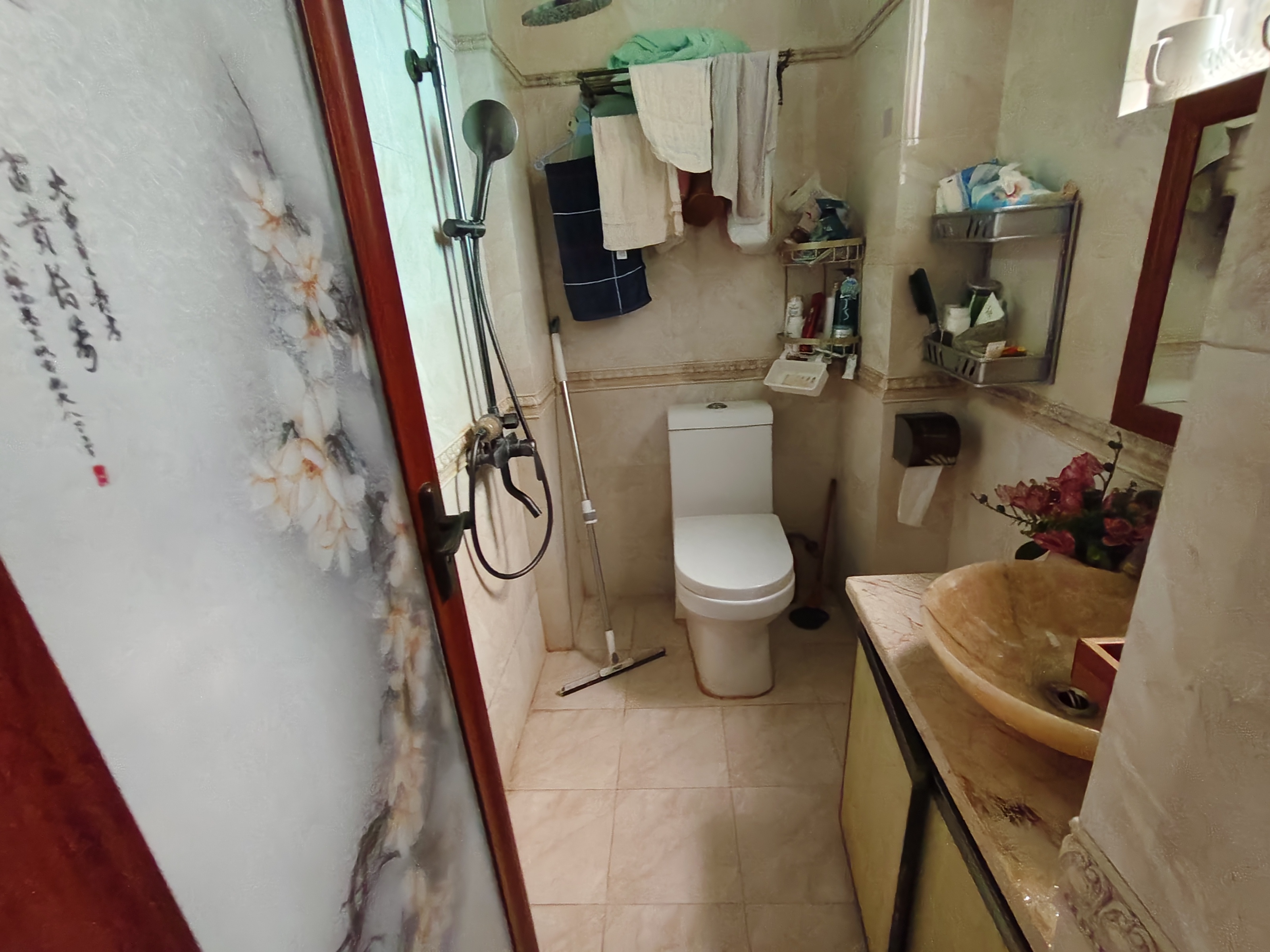 宝泰温泉花园 4室2厅2卫 3800.0元/月 宝泰温泉花园 4室2厅2卫 3800.0元/月室内图