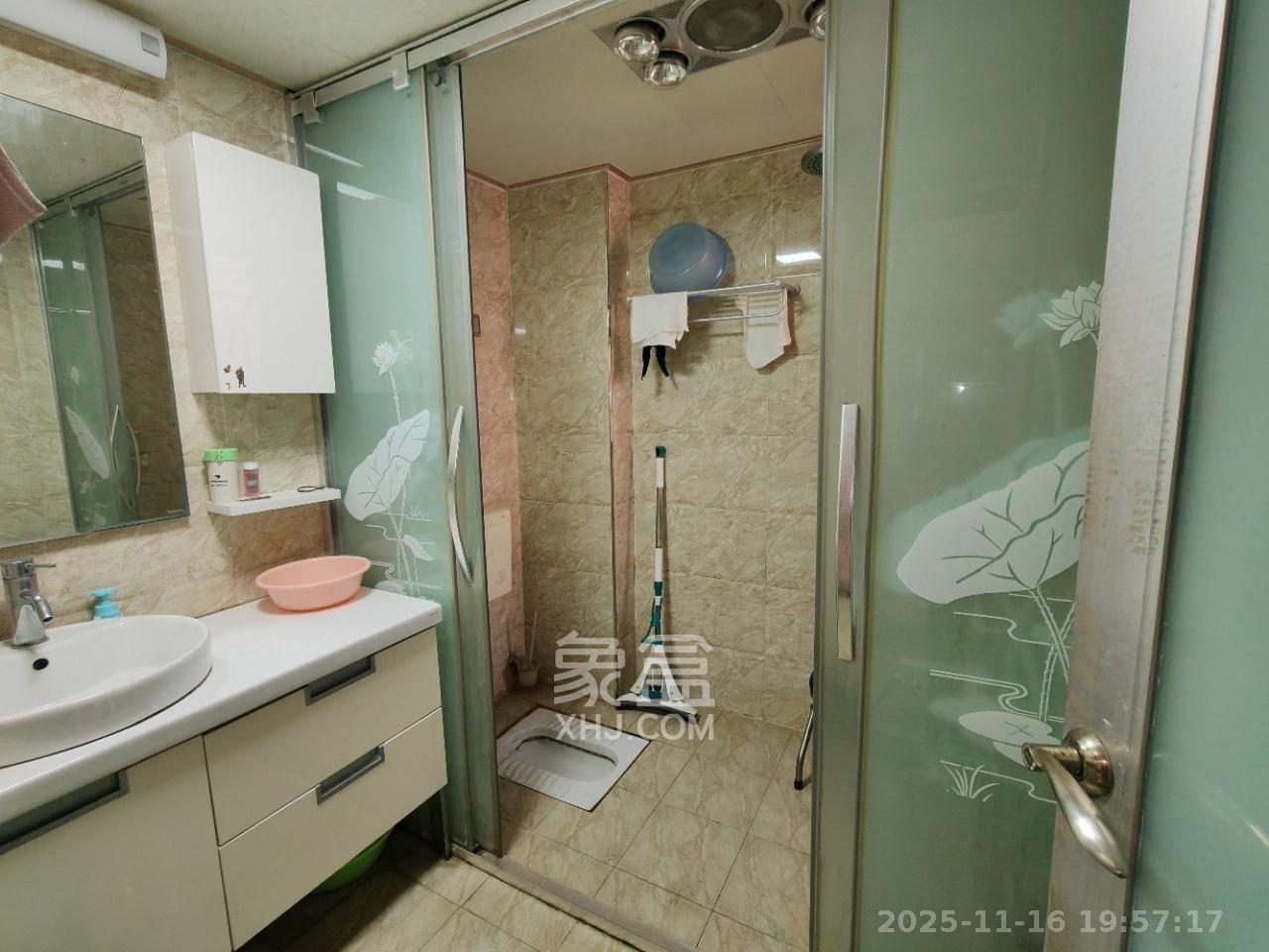 旭辉华庭  3室2厅1卫    2400.0元/月室内图