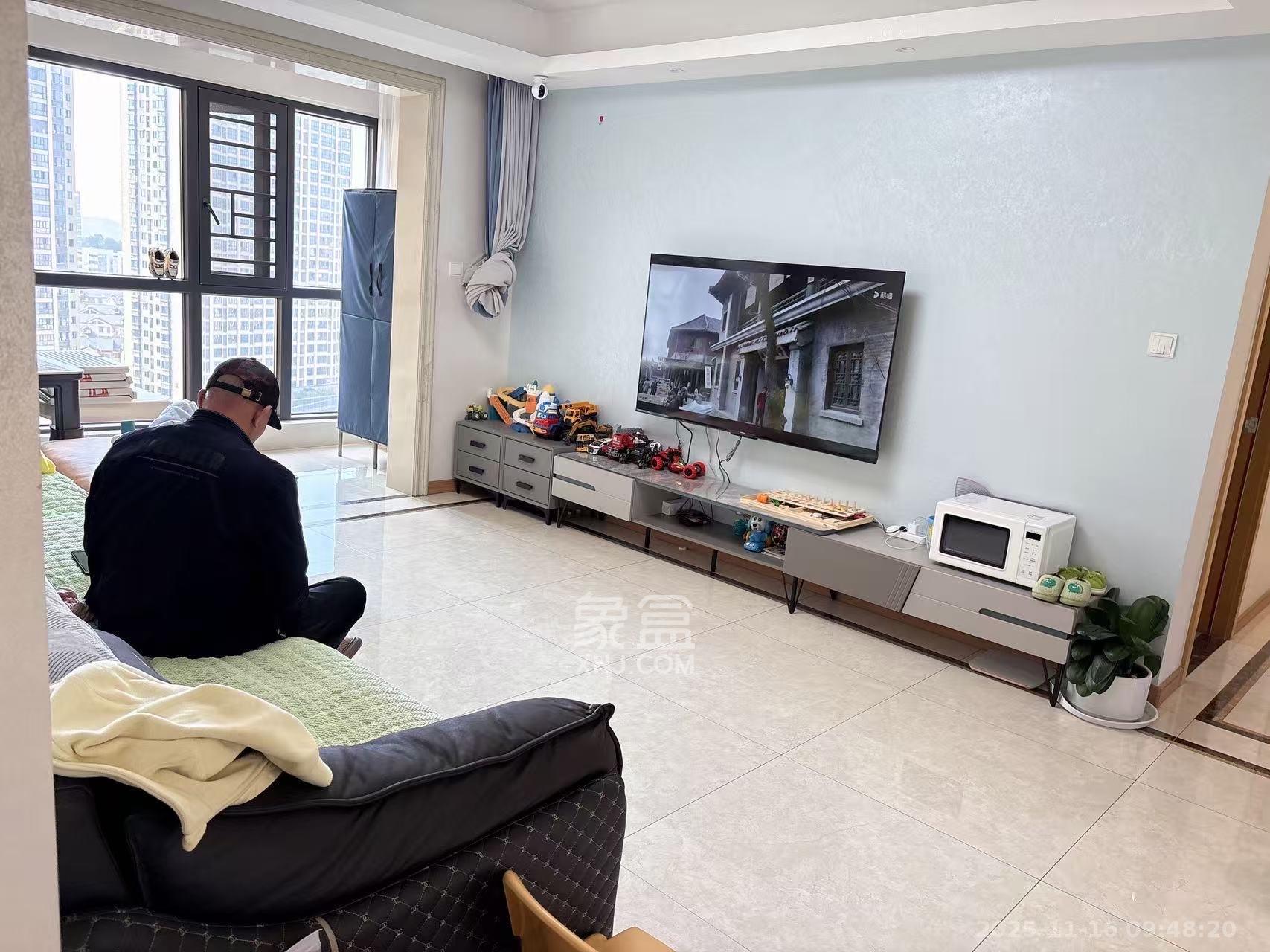 中建璟和城  3室2厅2卫    2800.0元/月