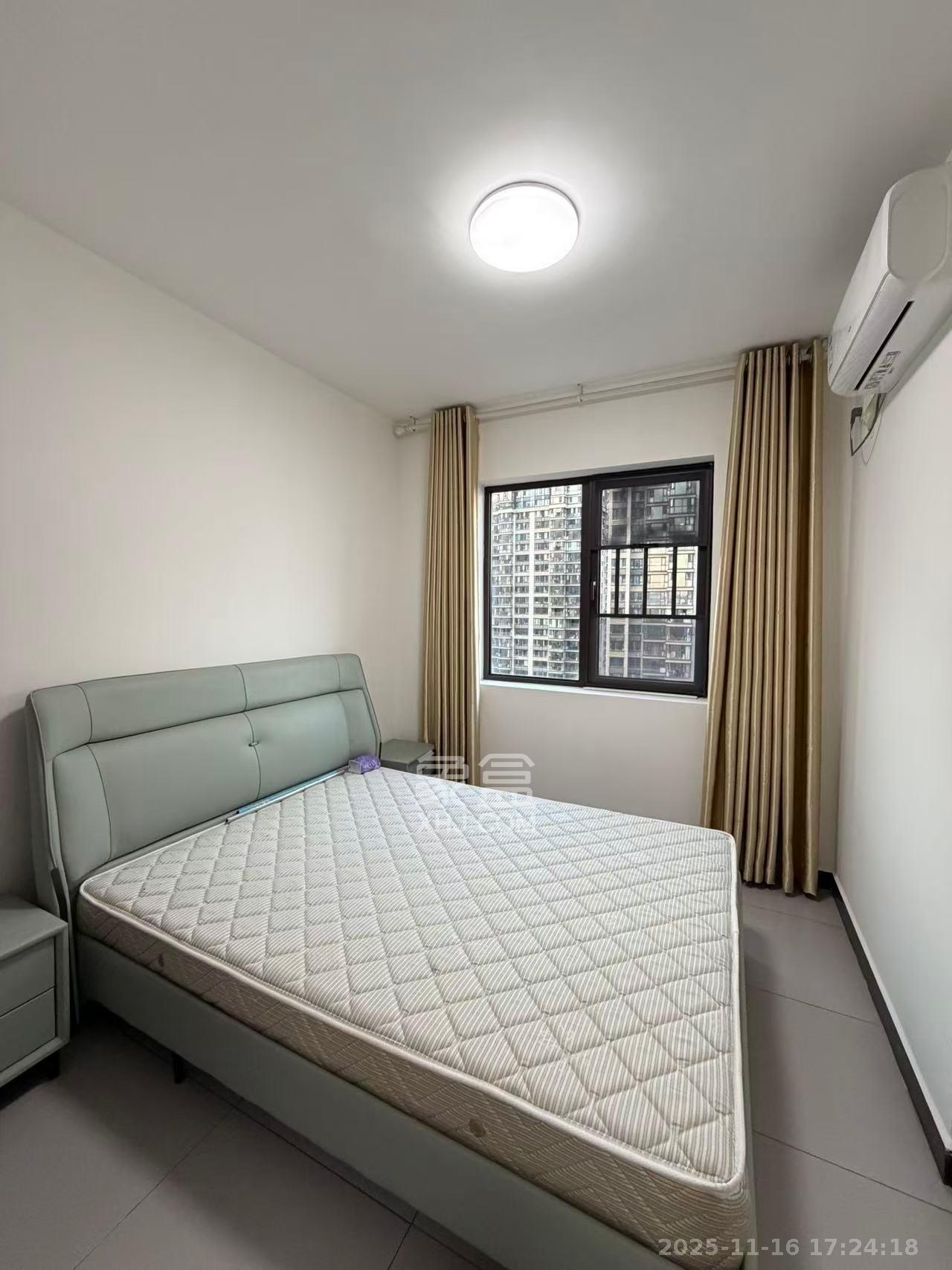 龙湖碧桂园天宸原著  4室2厅2卫    3800.0元/月室内图