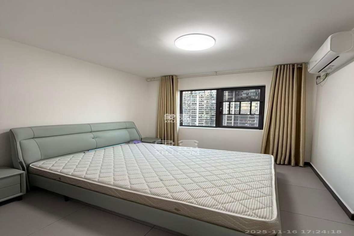 龙湖碧桂园天宸原著 4室2厅2卫 3800.0元/月 龙湖碧桂园天宸原著 4室2厅2卫 3800.0元/月室内图