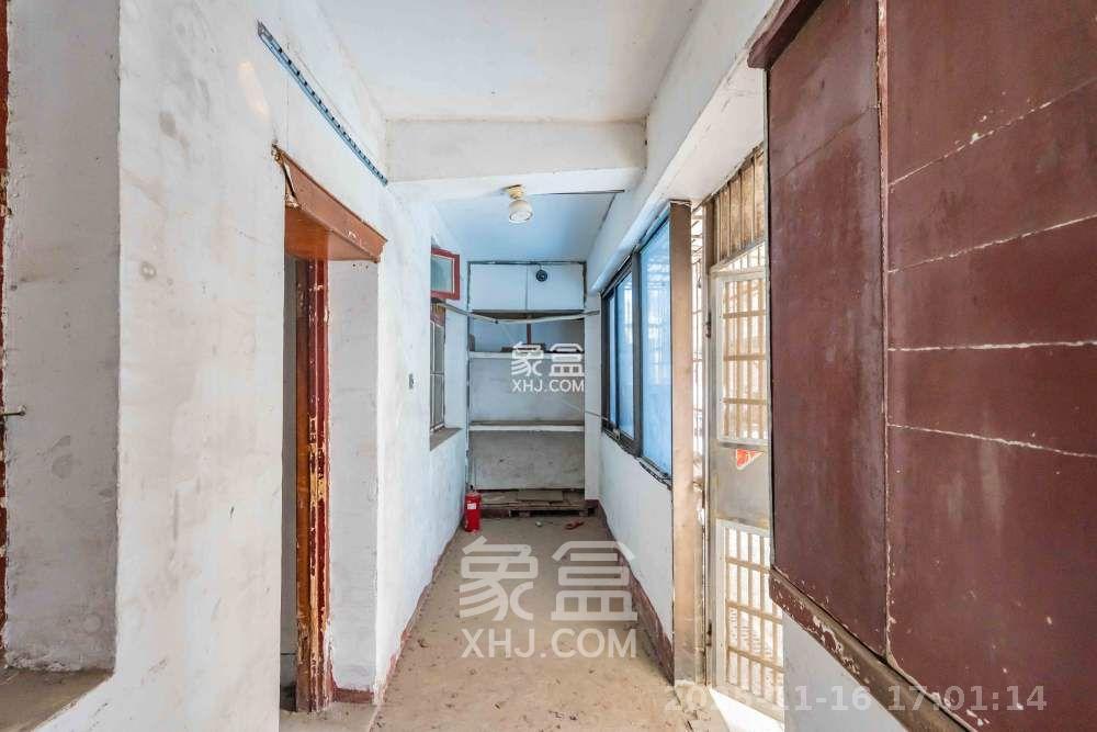 望江公寓  3室2厅2卫    1500.0元/月室内图