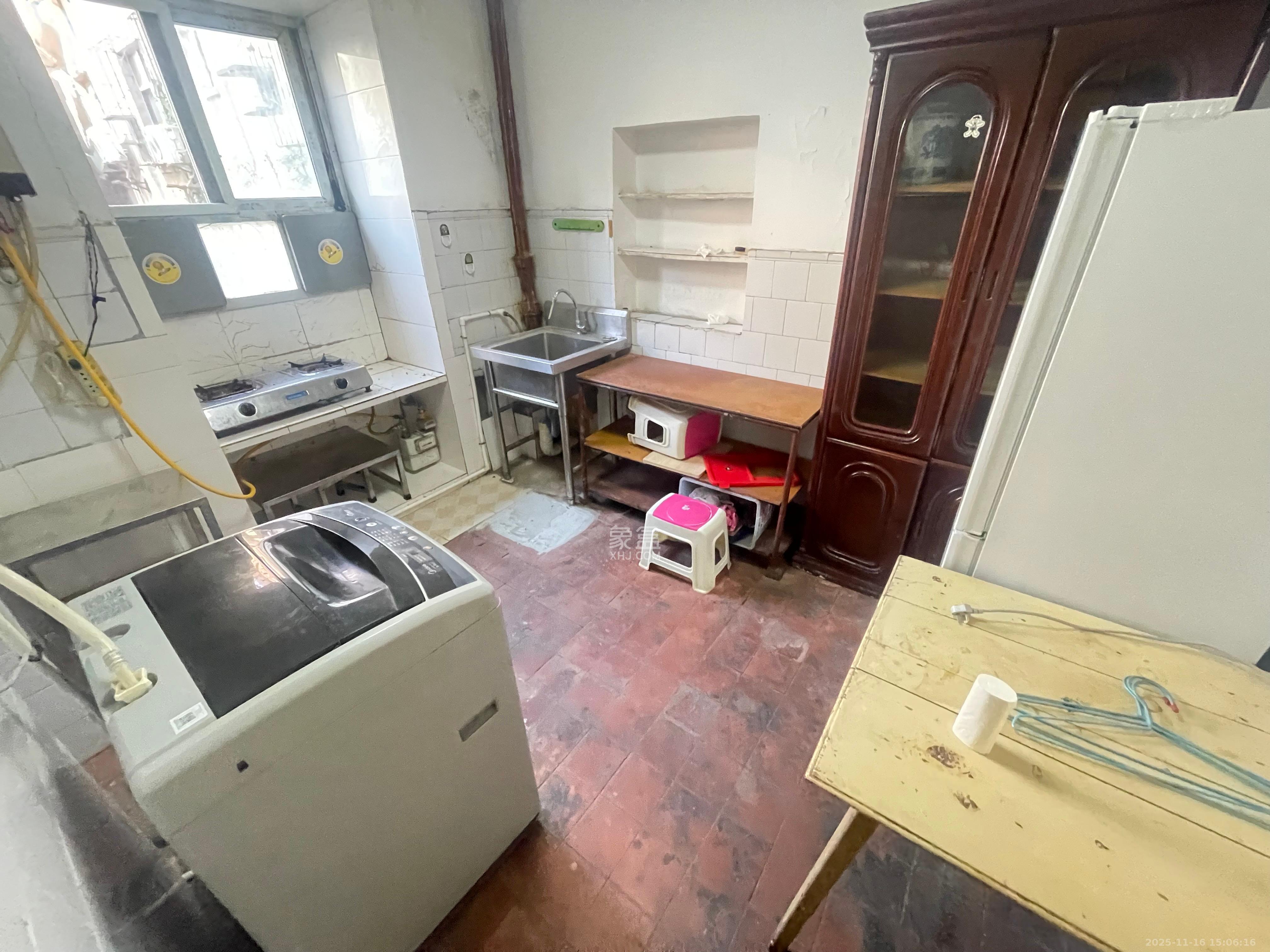 府后街散盘 1室1厅1卫 1200.0元/月 府后街散盘 1室1厅1卫 1200.0元/月室内图