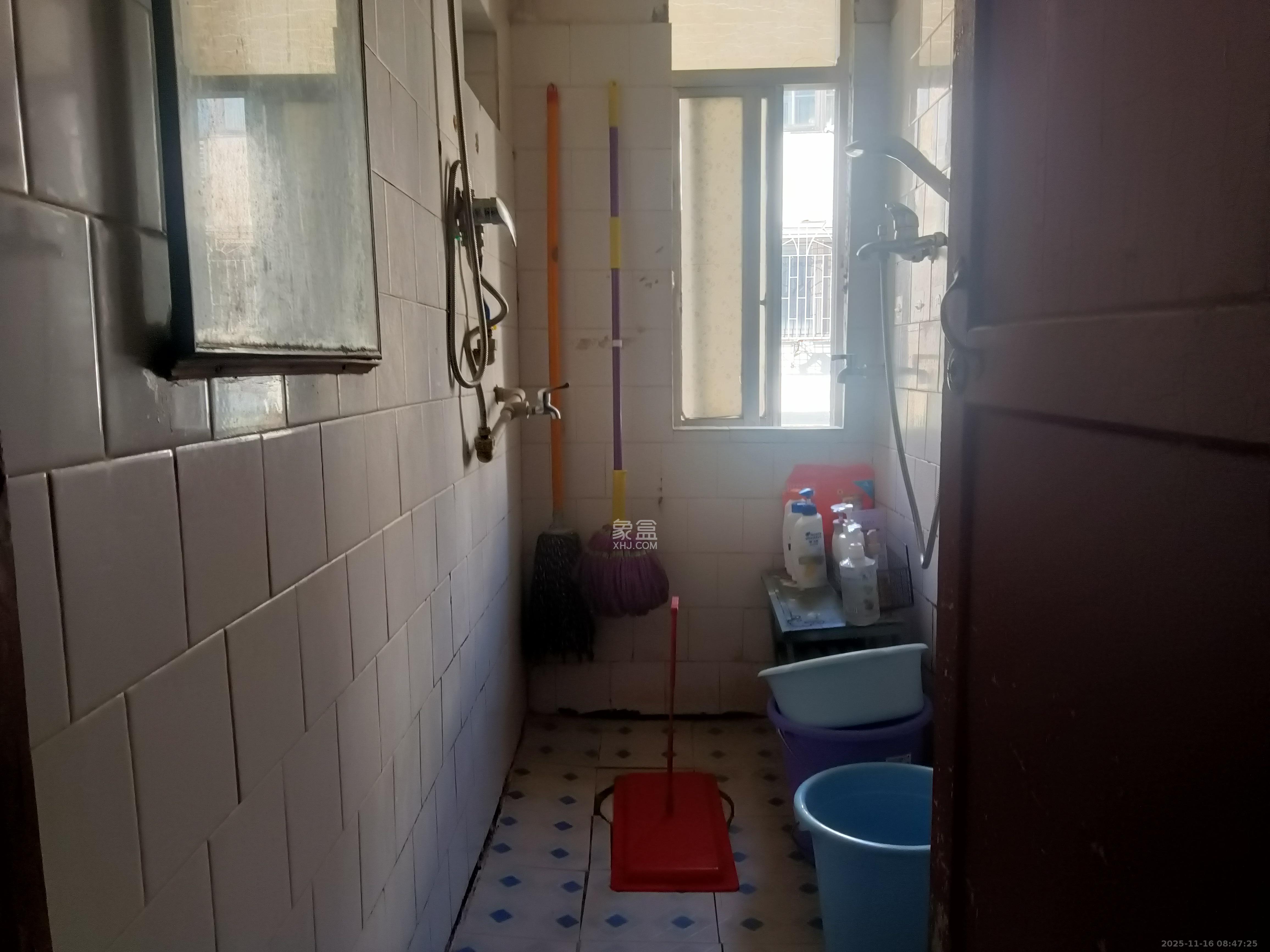 乔庄社区  1室1厅1卫    900.0元/月室内图