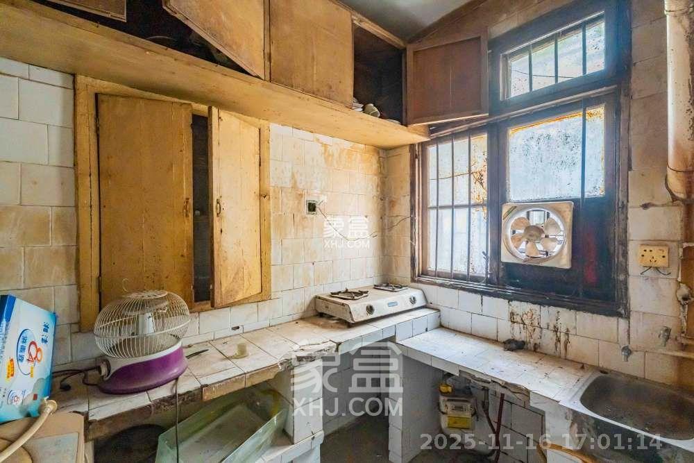 望江公寓 3室2厅2卫 1500.0元/月 望江公寓 3室2厅2卫 1500.0元/月室内图