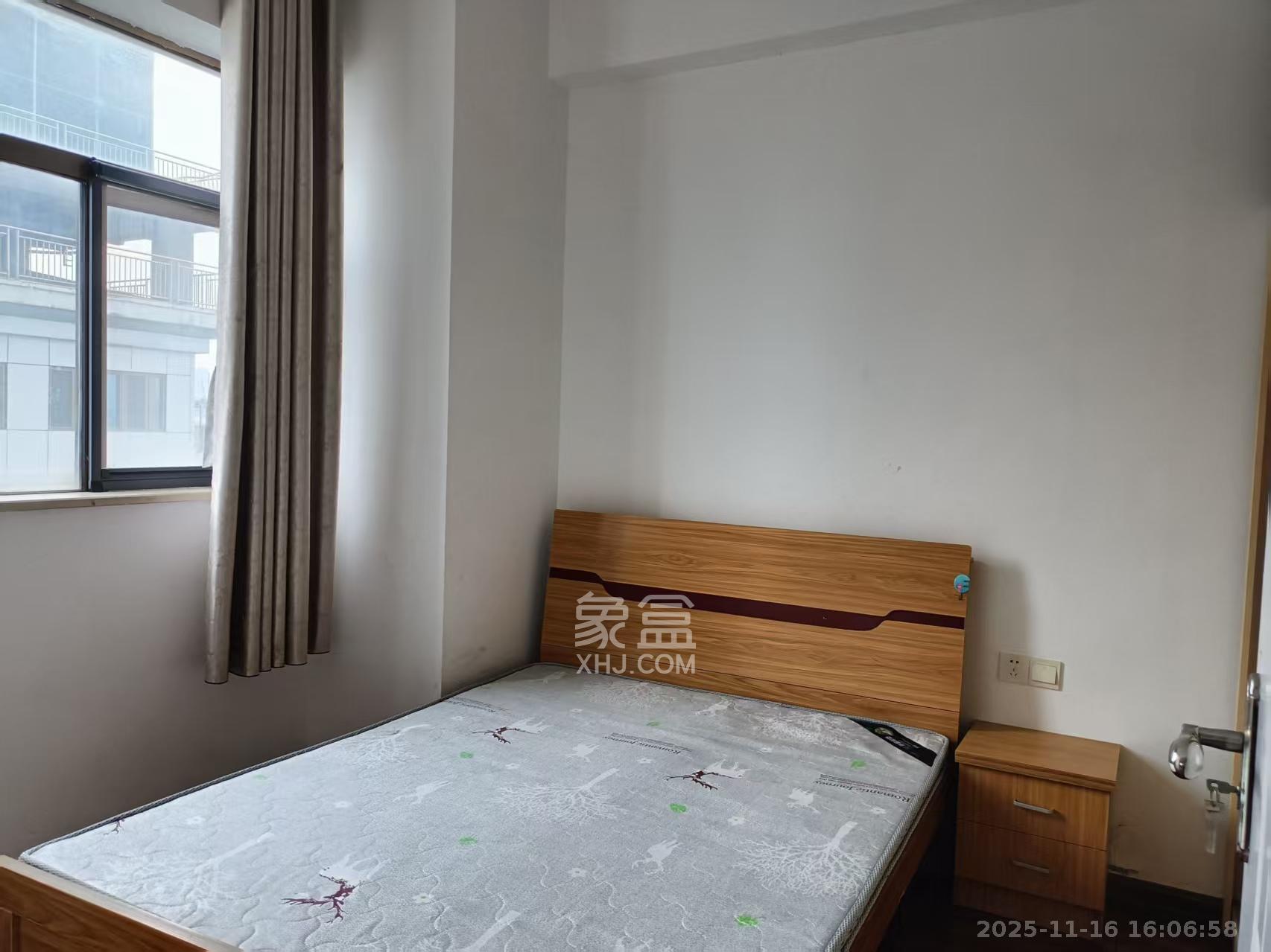 昊天大厦  2室1厅1卫    2200.0元/月室内图